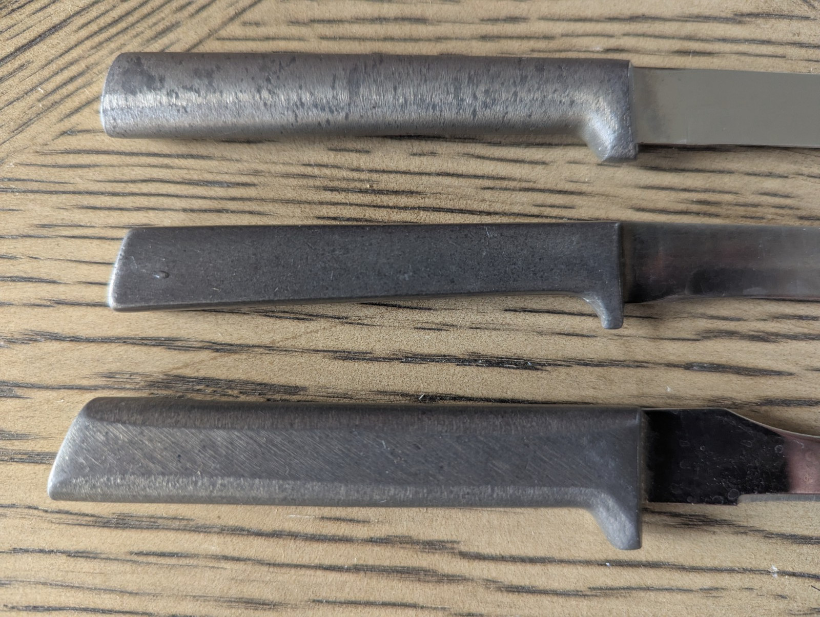 Chuppa 5″ Serrated Fillet Knife & 2 Similar Steel & Aluminum Steak Knives