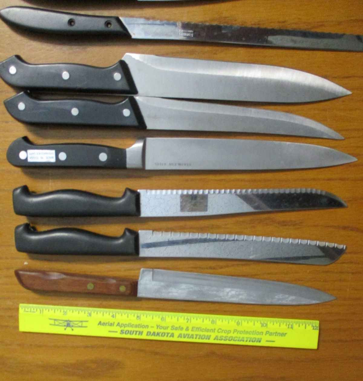 Mixed Lot of 8 Kitchen Knives