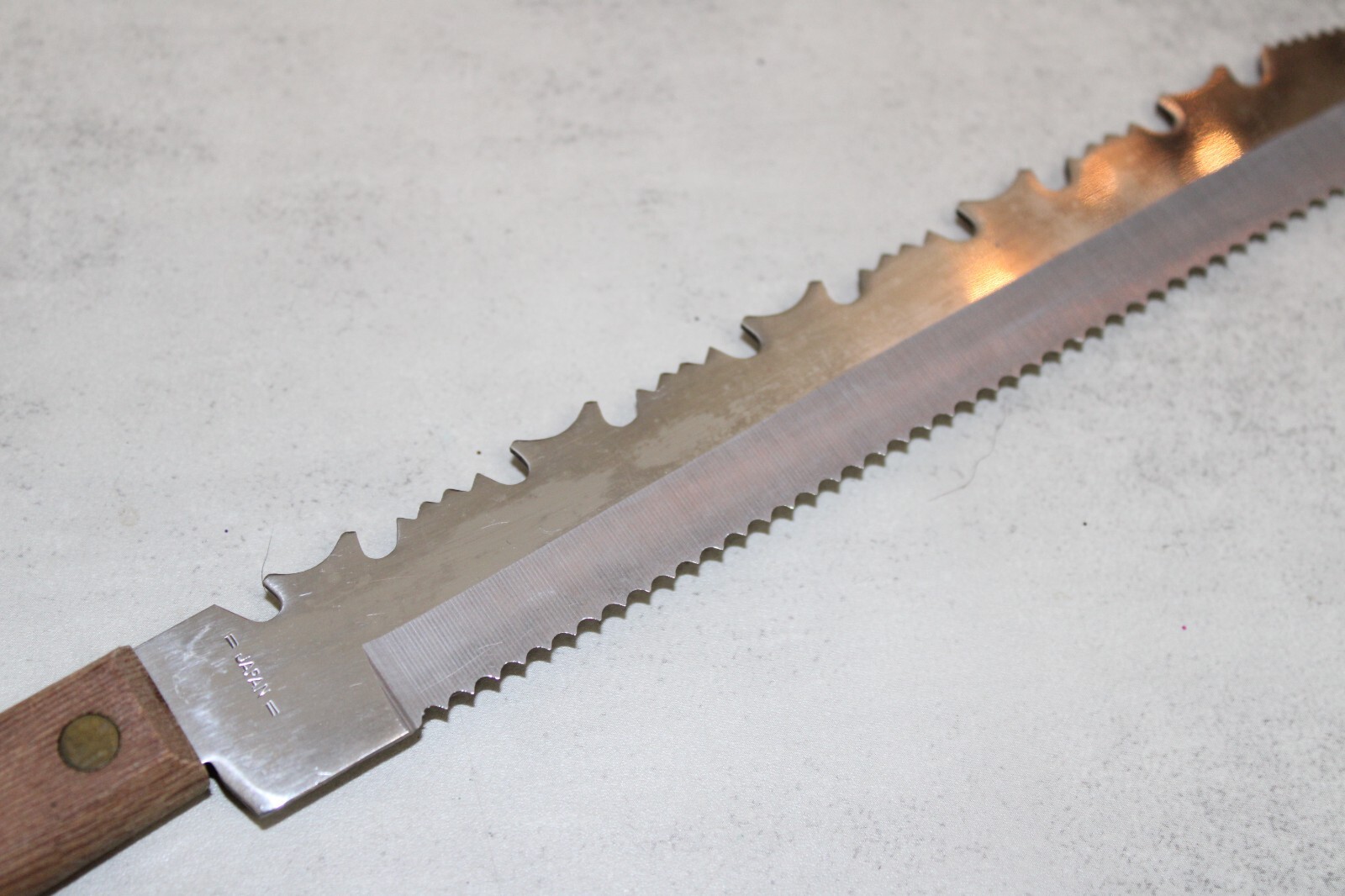 Vintage Regent Sheffield Stainless Steel Carving Bread Knife 8.75 in