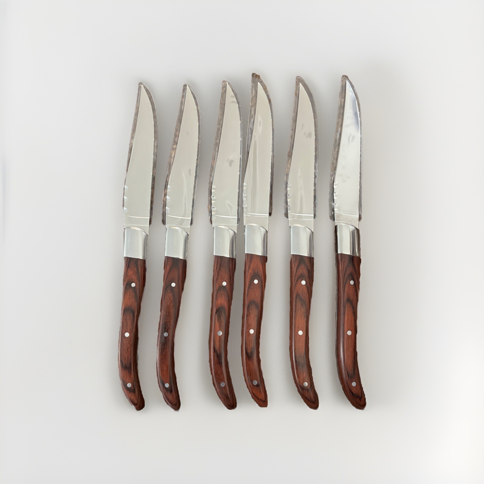 Brown Wooden Handle Steak Knives With Serrated 4” Blade. Set Of 6. Brand New