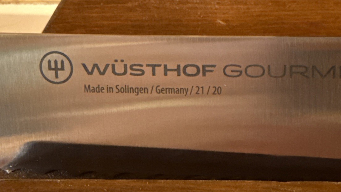 WUSTHOF GOURMET 8″ BREAD KNIFE – SILVER/BLACK Germany