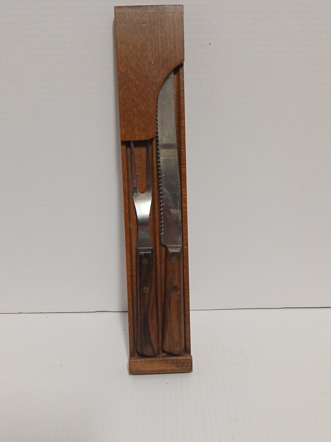 Vintage Forgecraft 2 Pc Carving Knife set & Wood wall mount USA made