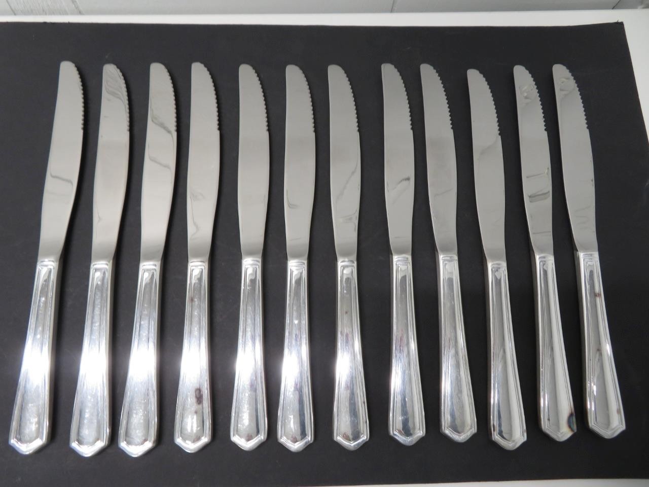 Lot of 12 Knives 1305KDVGA Wavy Edge The Inn Oneida Silver Plated Eaton 9.5″