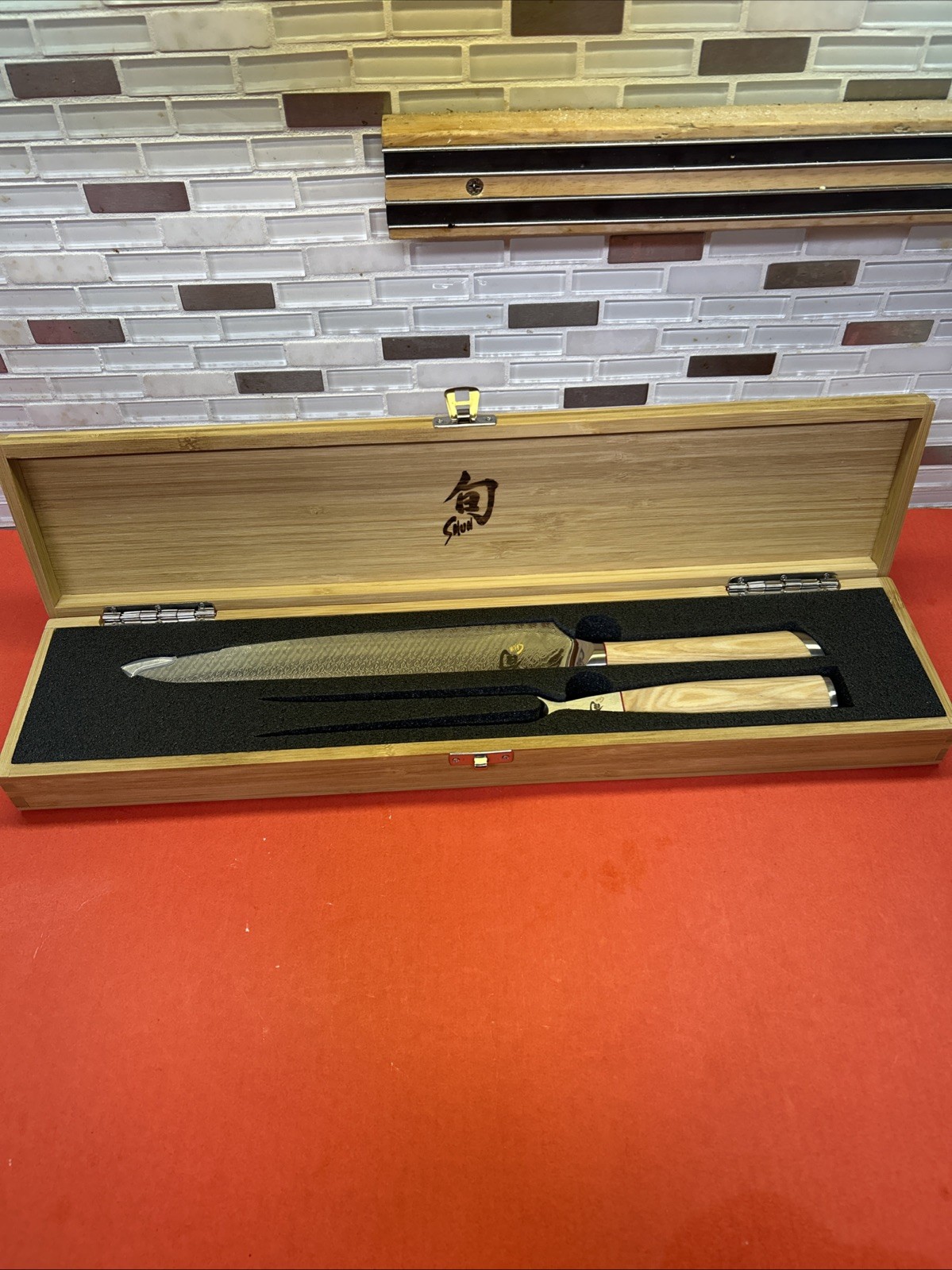 Shun Hikari 2pc Carving Set Hikari Carving Fork And Hikari Slicing 9”. NEW