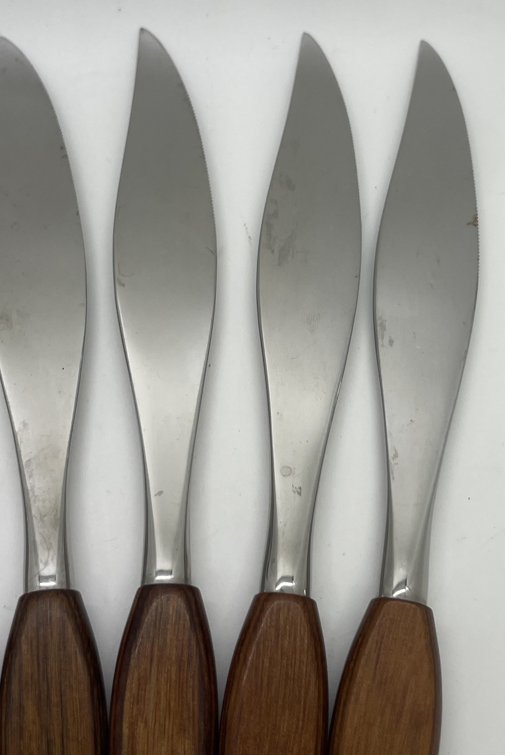 Set of 6 Vintage Fleetwood Designer Steak Knives Stainless with Teak Handles