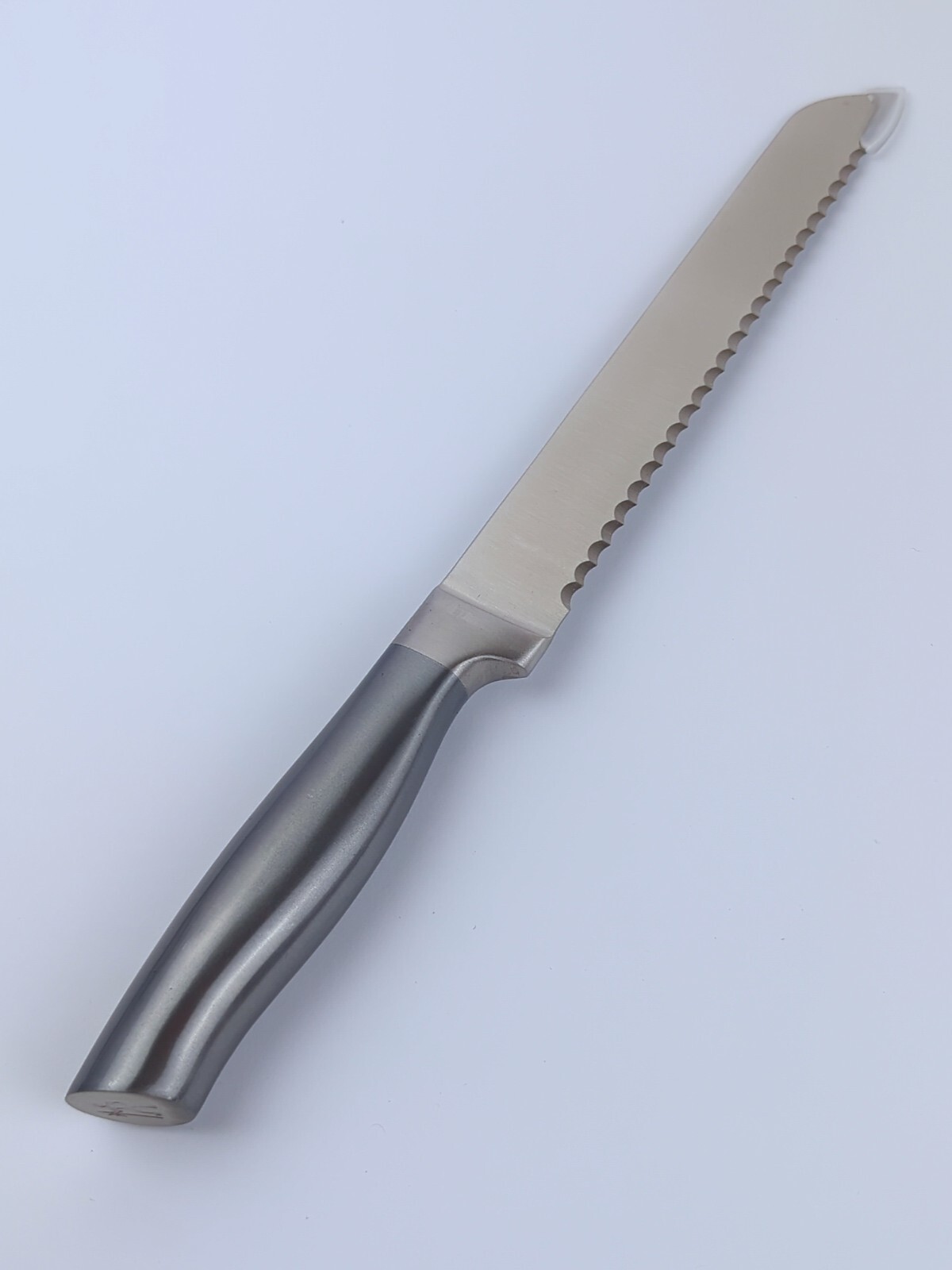 Henckels FORGED GRAPHITE 8″ BREAD Knife, Made w/ GERMAN Stainless Steel, NEW!