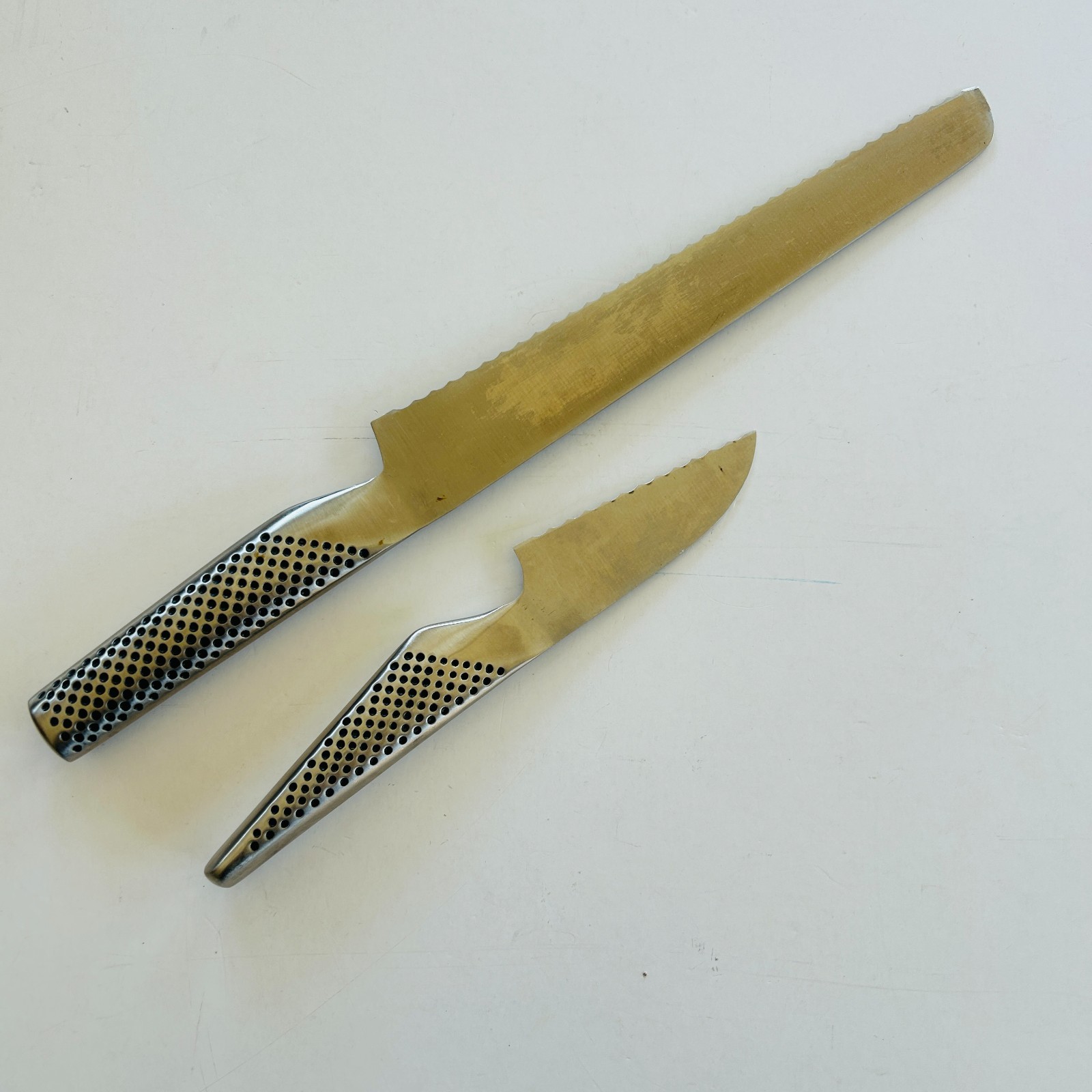 Yoshikin Knives Set of 2 Global Stainless Serrated G-9 and GS-9 Made in Japan