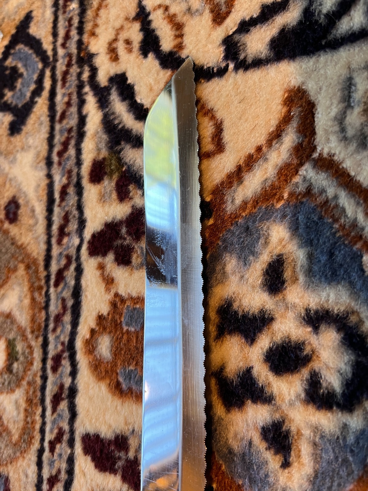 J. A. Henckles International Ever Sharp Pro 8″ Knife Serrated Blade