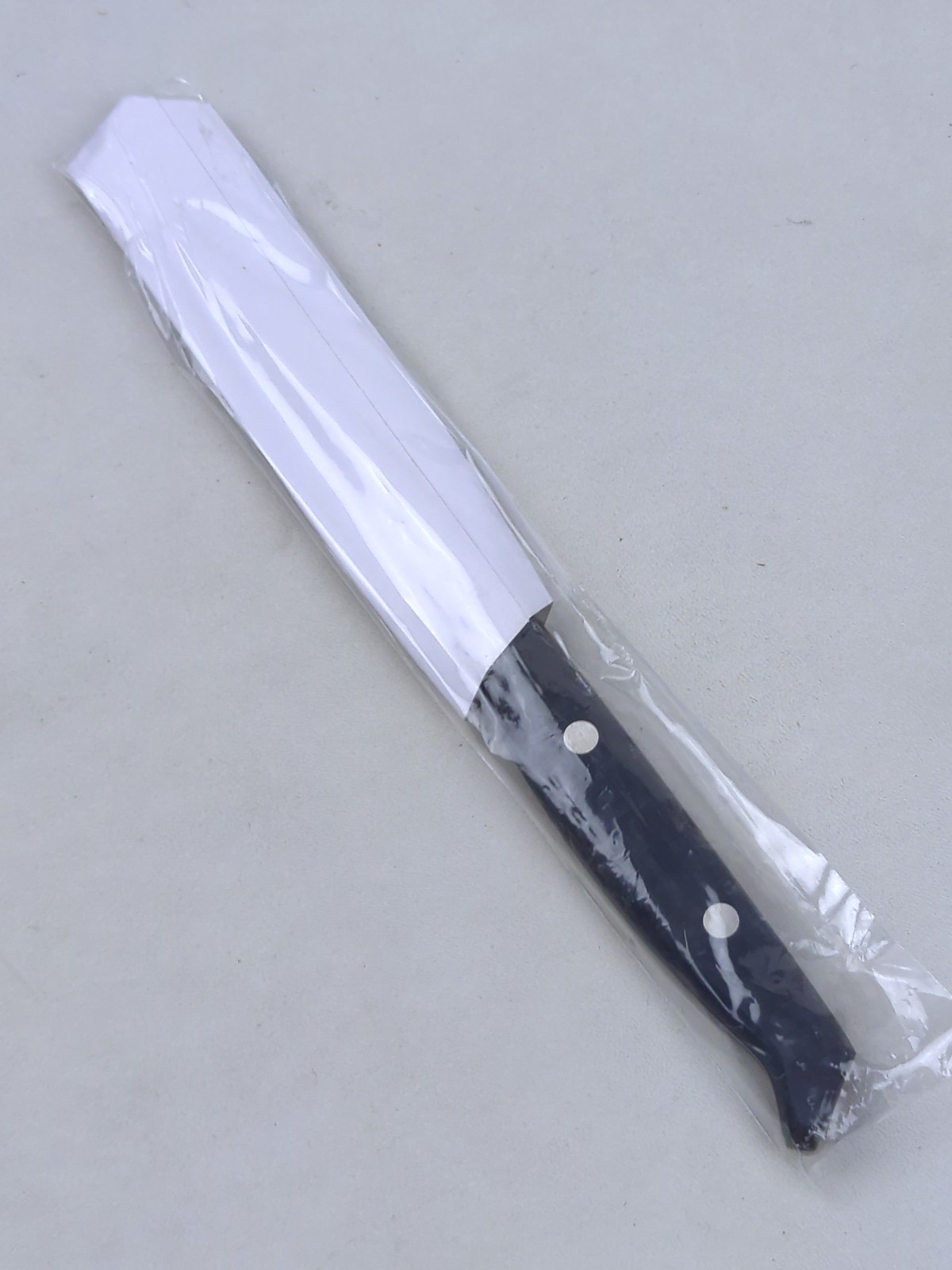 PREMIER by Calphalon 4.5″ Serrated STEAK Knife, Dual-Rivet Handle, NEW, KN0104E