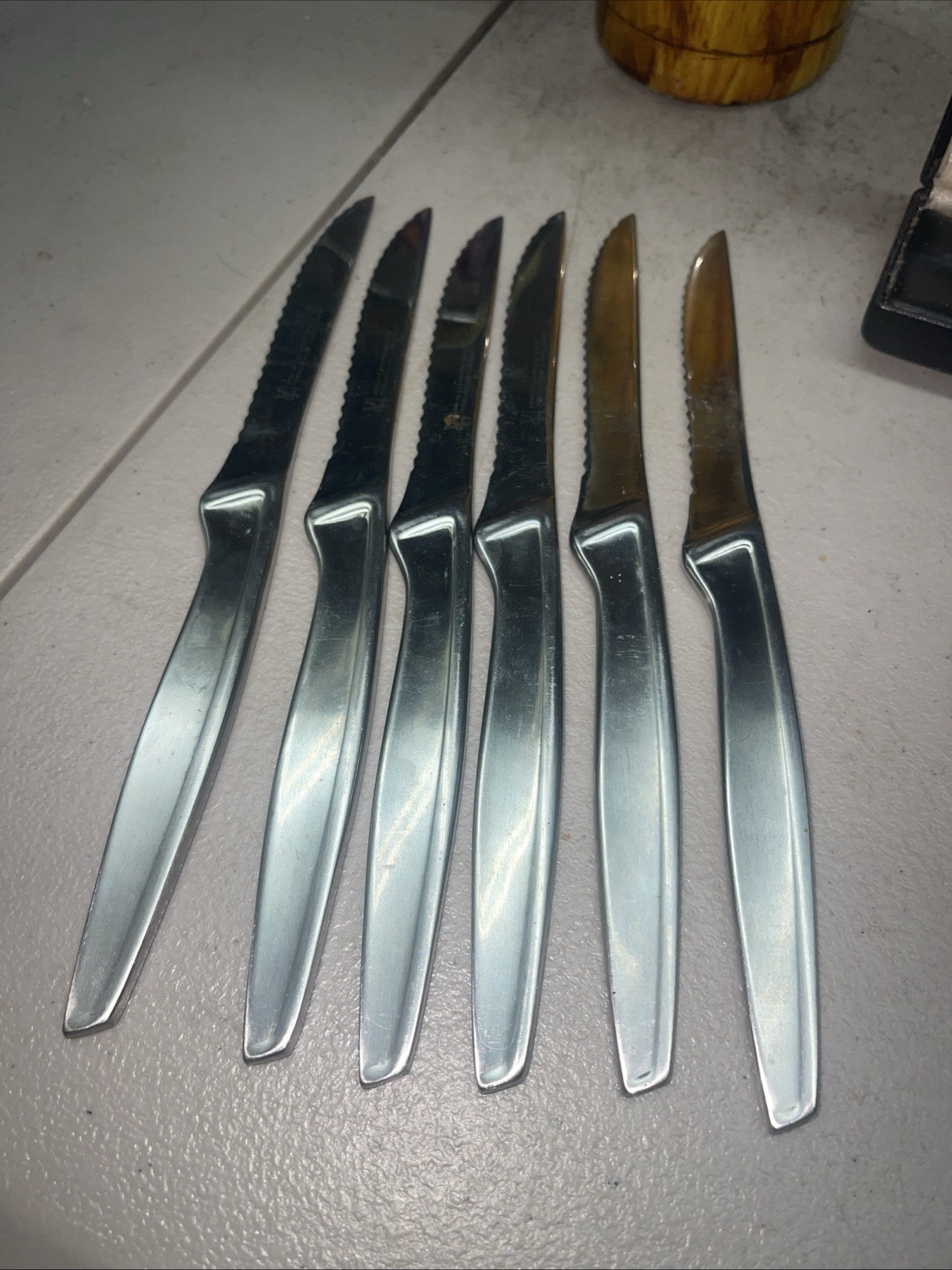J.A Henckels Solid Stainless Steel Serra Steak Knife Set of 6 Serrated 4″ Blade