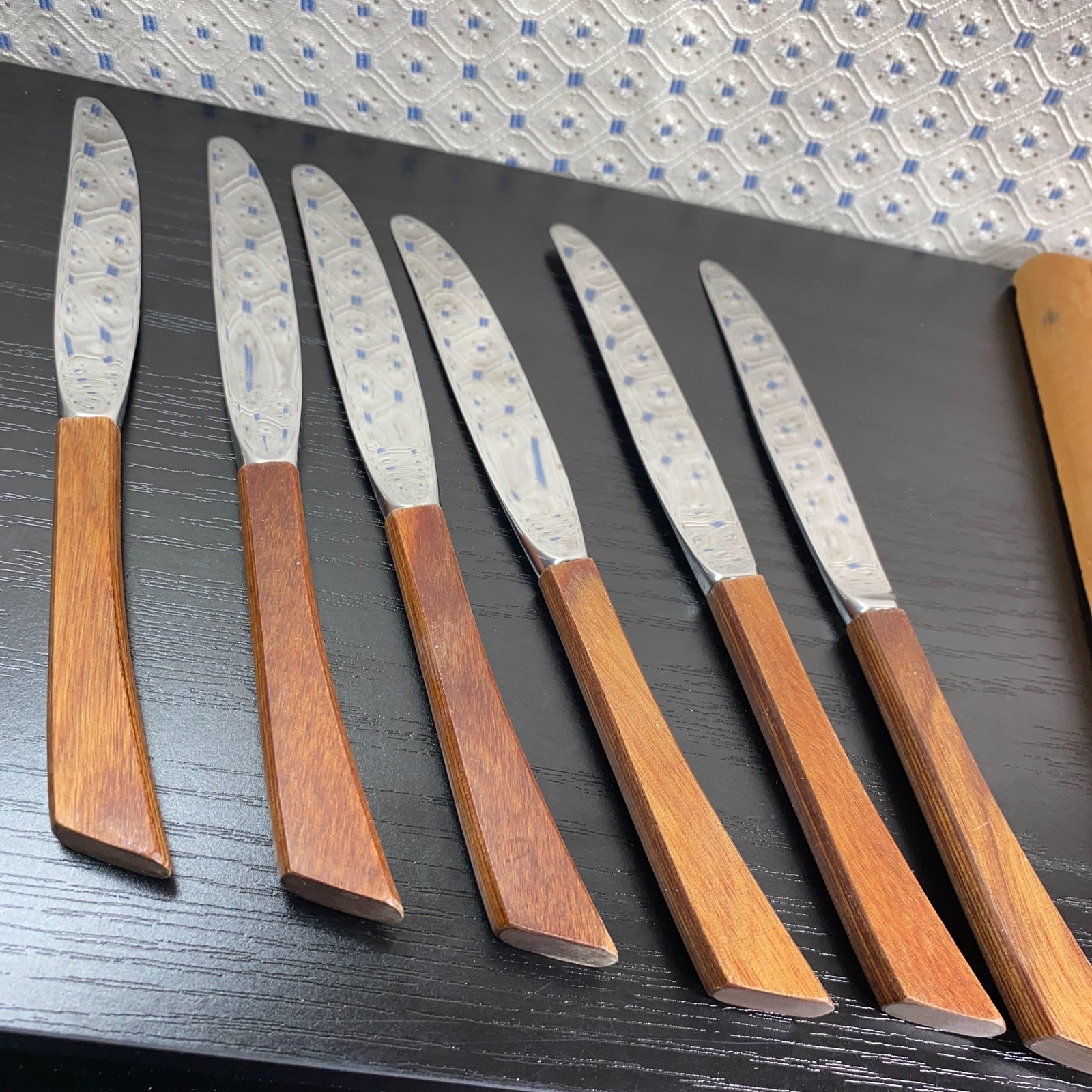 Vintage Steak Knives Set Of 7 Teak Wood Handles Stainless With Tray Brown MCM