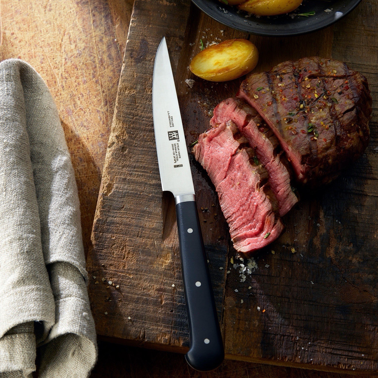 Zwilling Porterhouse Steak Knives in Box, Set of 4 39150-004