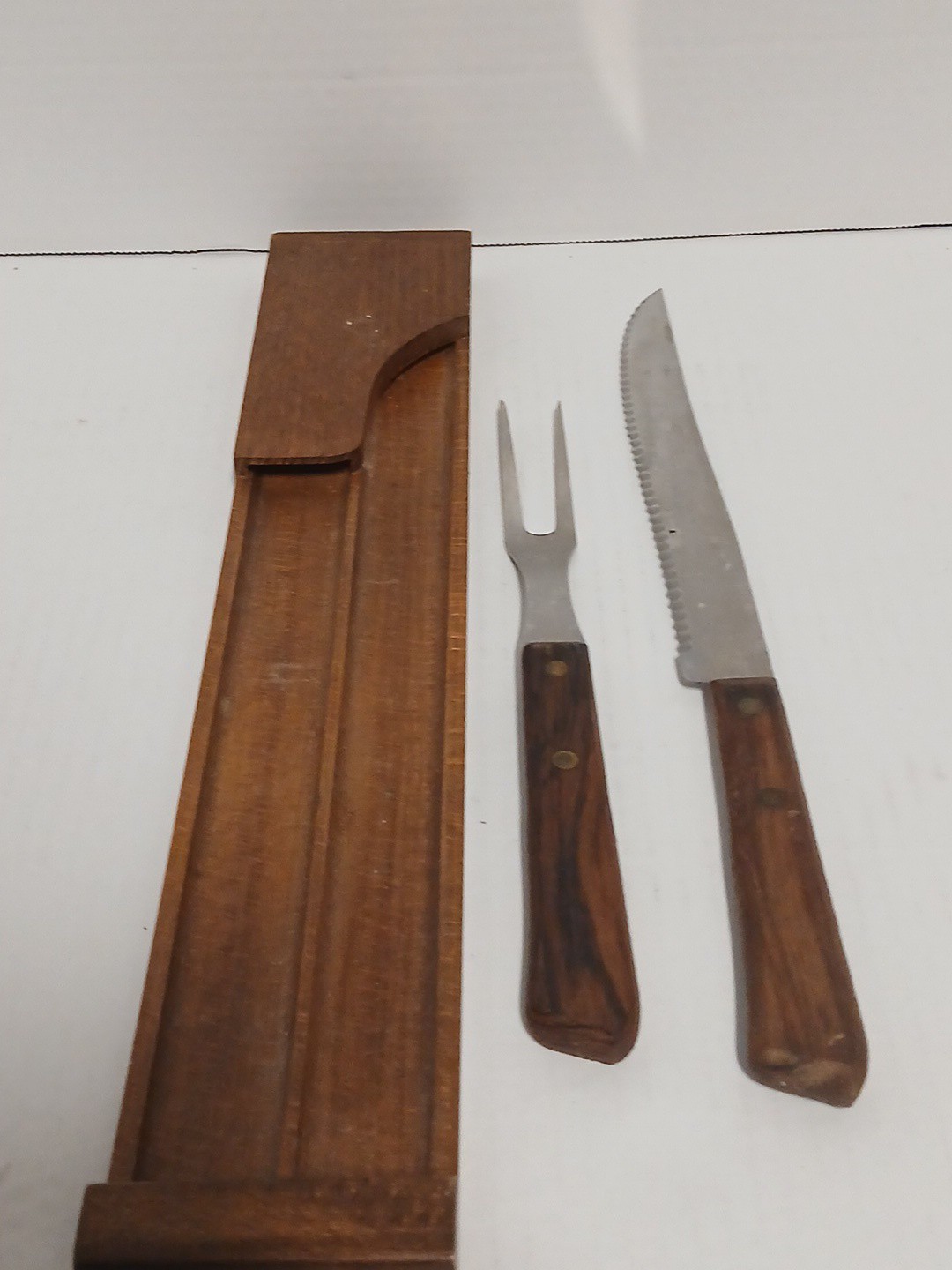 Vintage Forgecraft 2 Pc Carving Knife set & Wood wall mount USA made