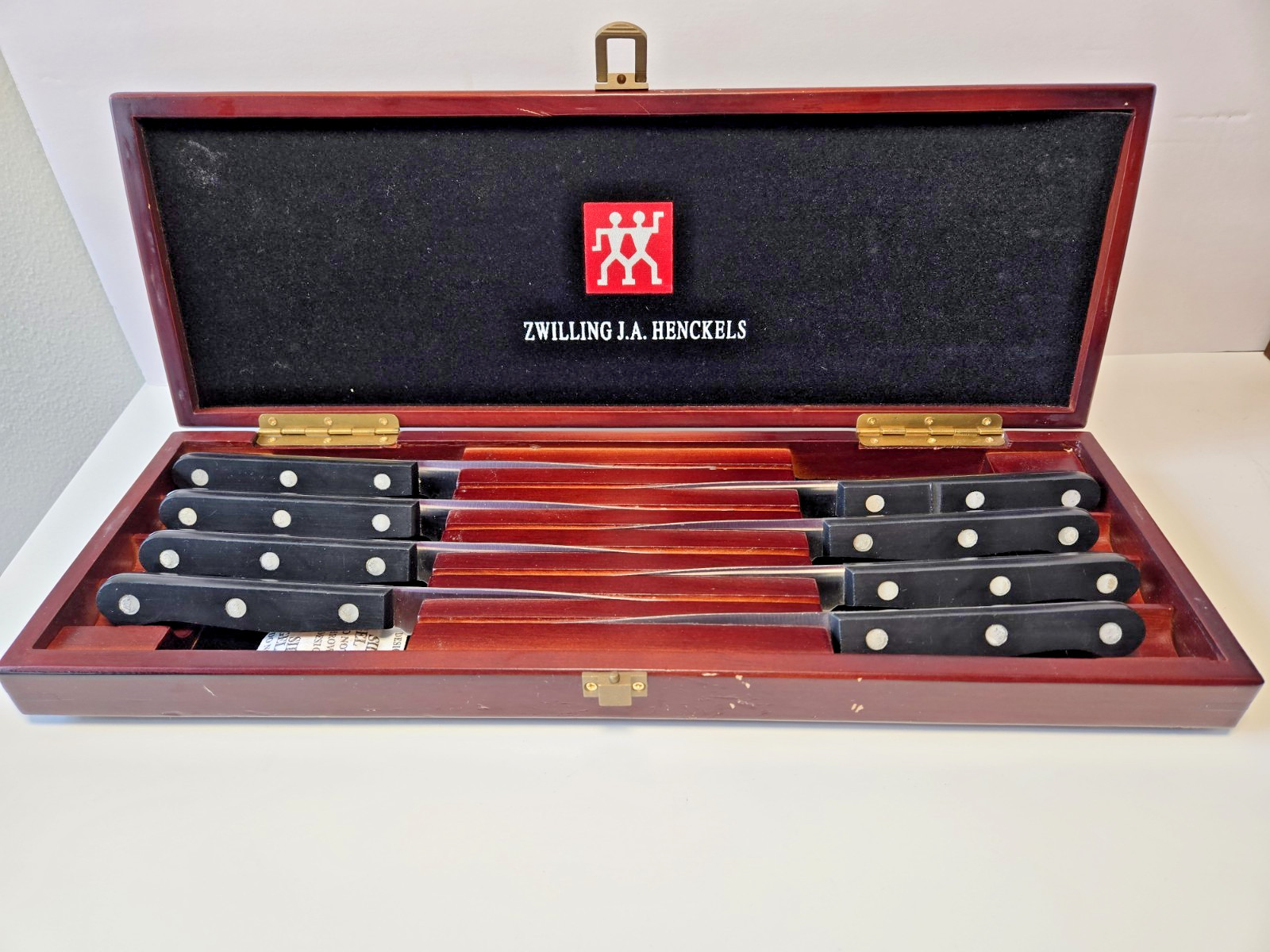 Zwilling J.A. Henckels 8 Piece Steak Knife Set With Wooden Box Velvet Lining