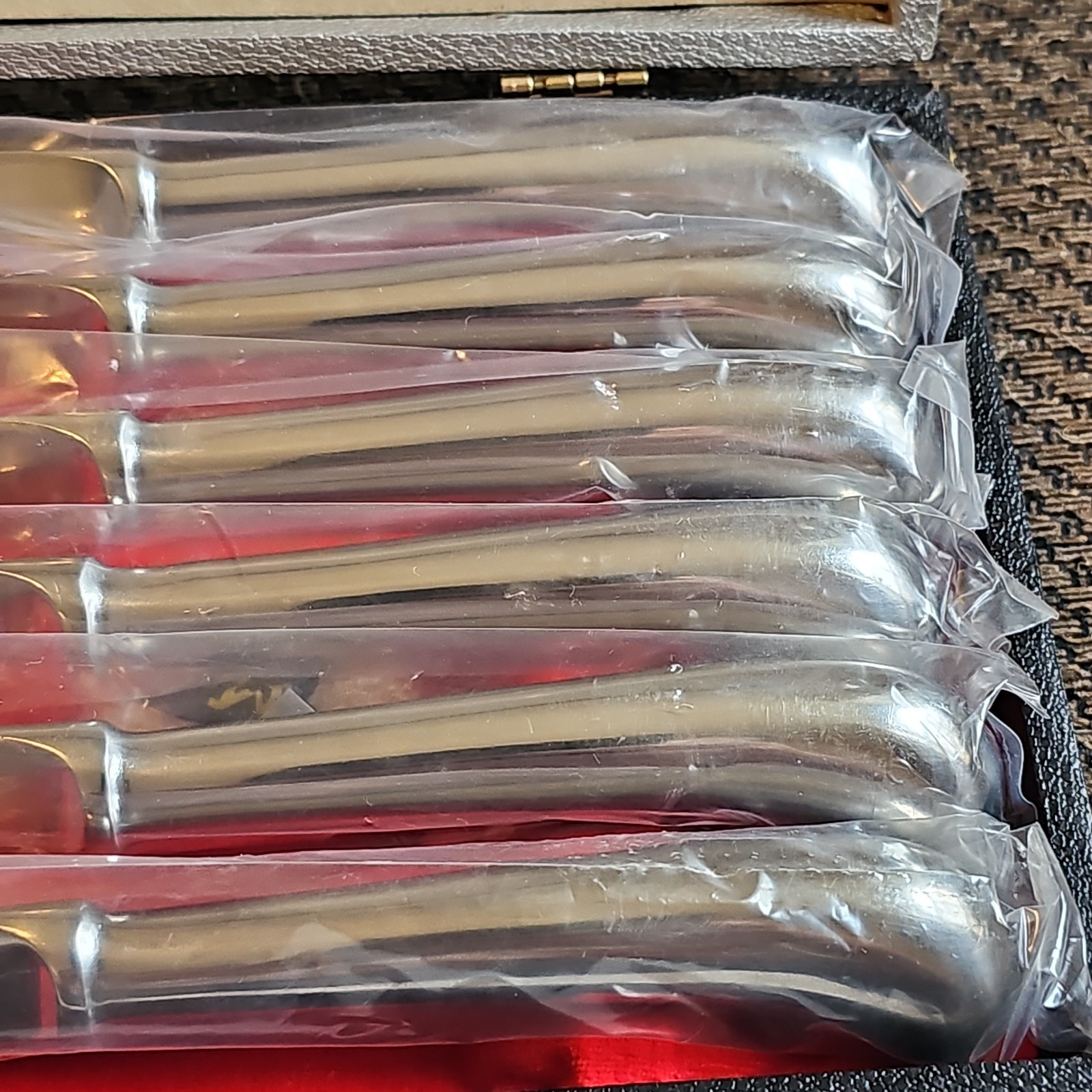 6 Vtg Eales Of Sheffield(1779)Stainless Steel Steak Knives Handle Japan 9.25″