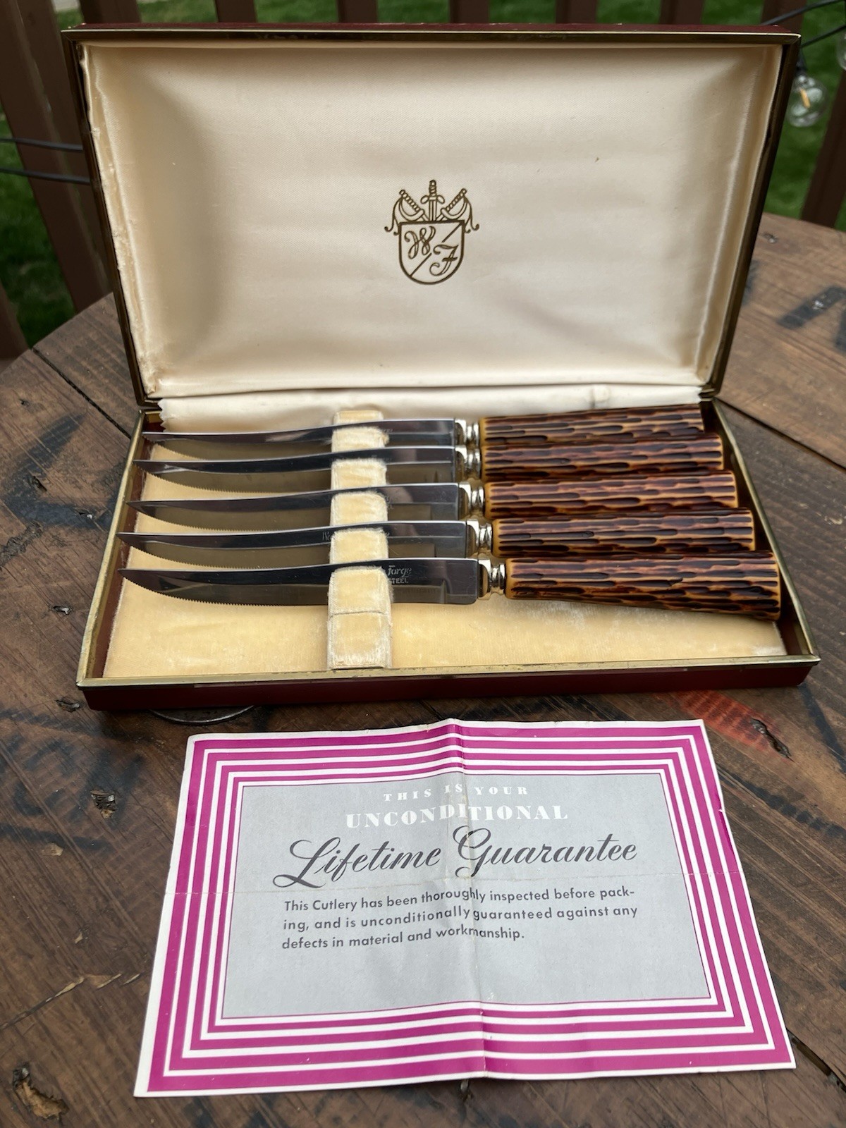 Washington Forge Stainless Steak Knife Set Faux Stag Handles w/ Case – 5 Pieces