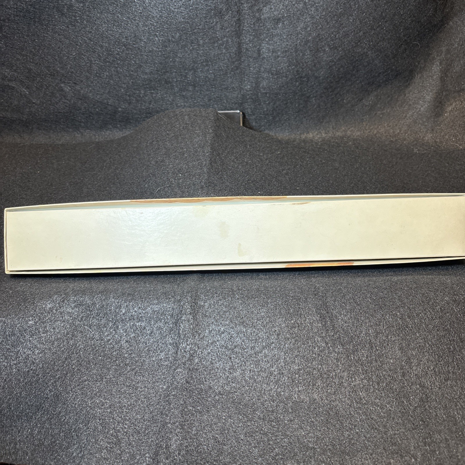 The Fiddle Bow Bread Knife Serrated Right Hand Mountain Woods Montana NEW IN BOX