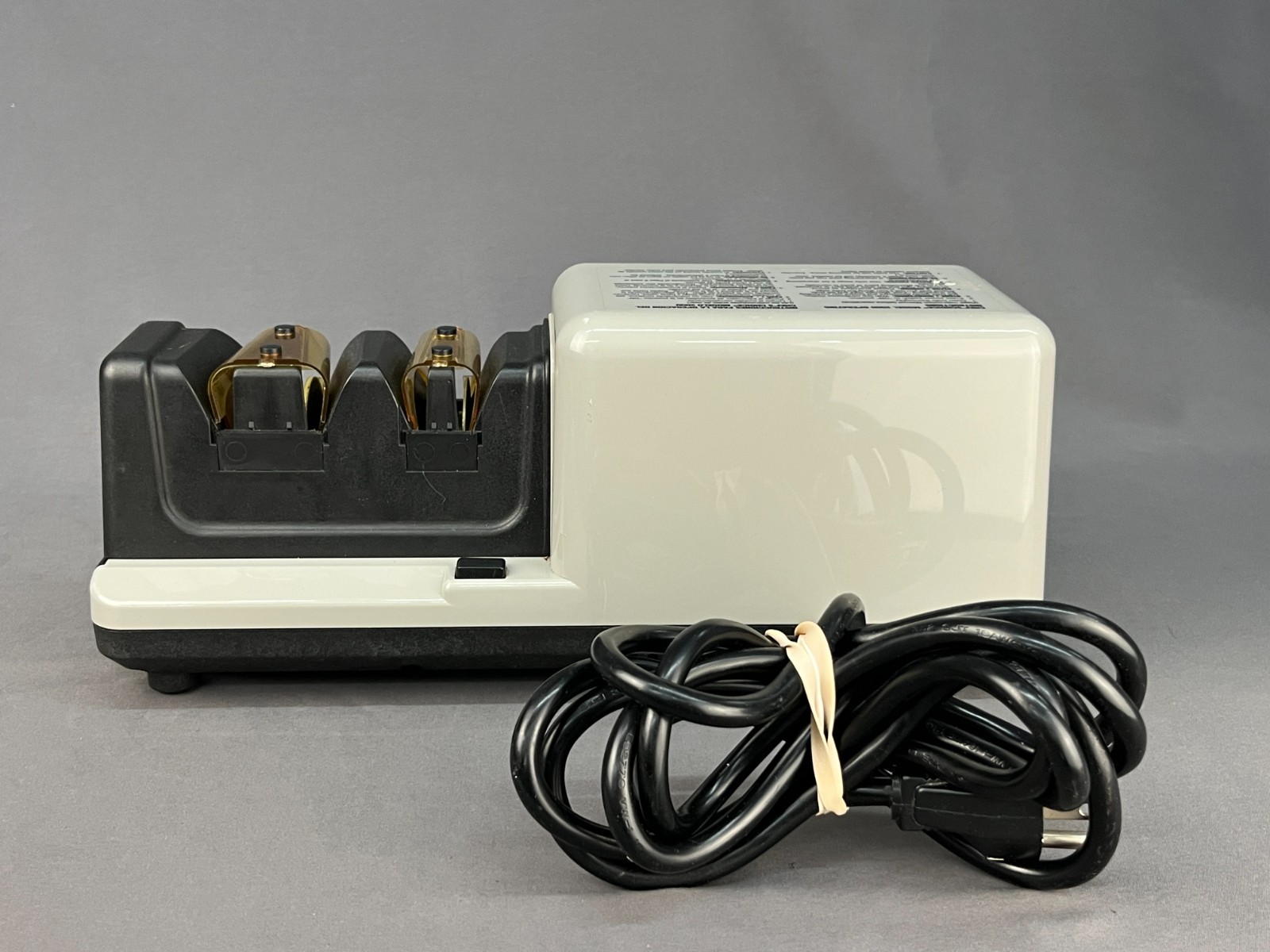 Chef’s Choice – Commercial Diamond Hone Electric Knife Sharpener – Model 2000