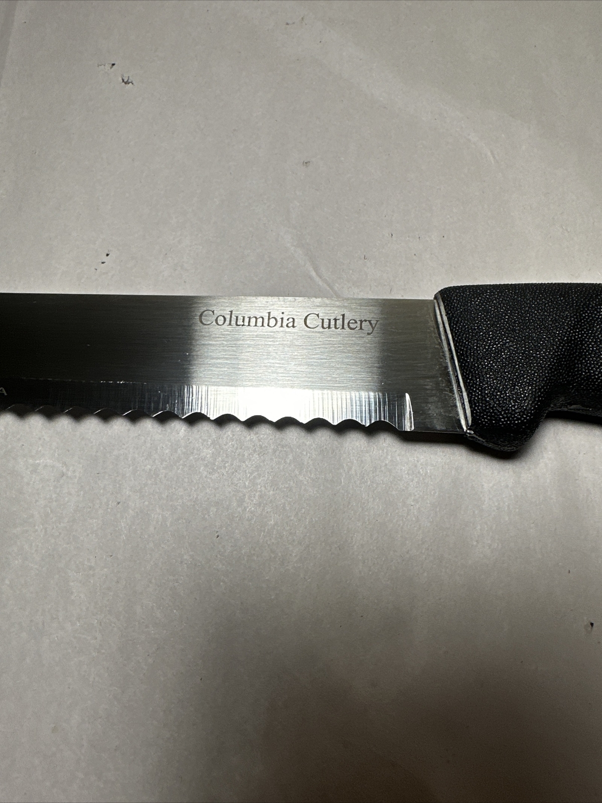 Columbia Cutlery 9.5” Serrated Bread Knife – Stainles Steel