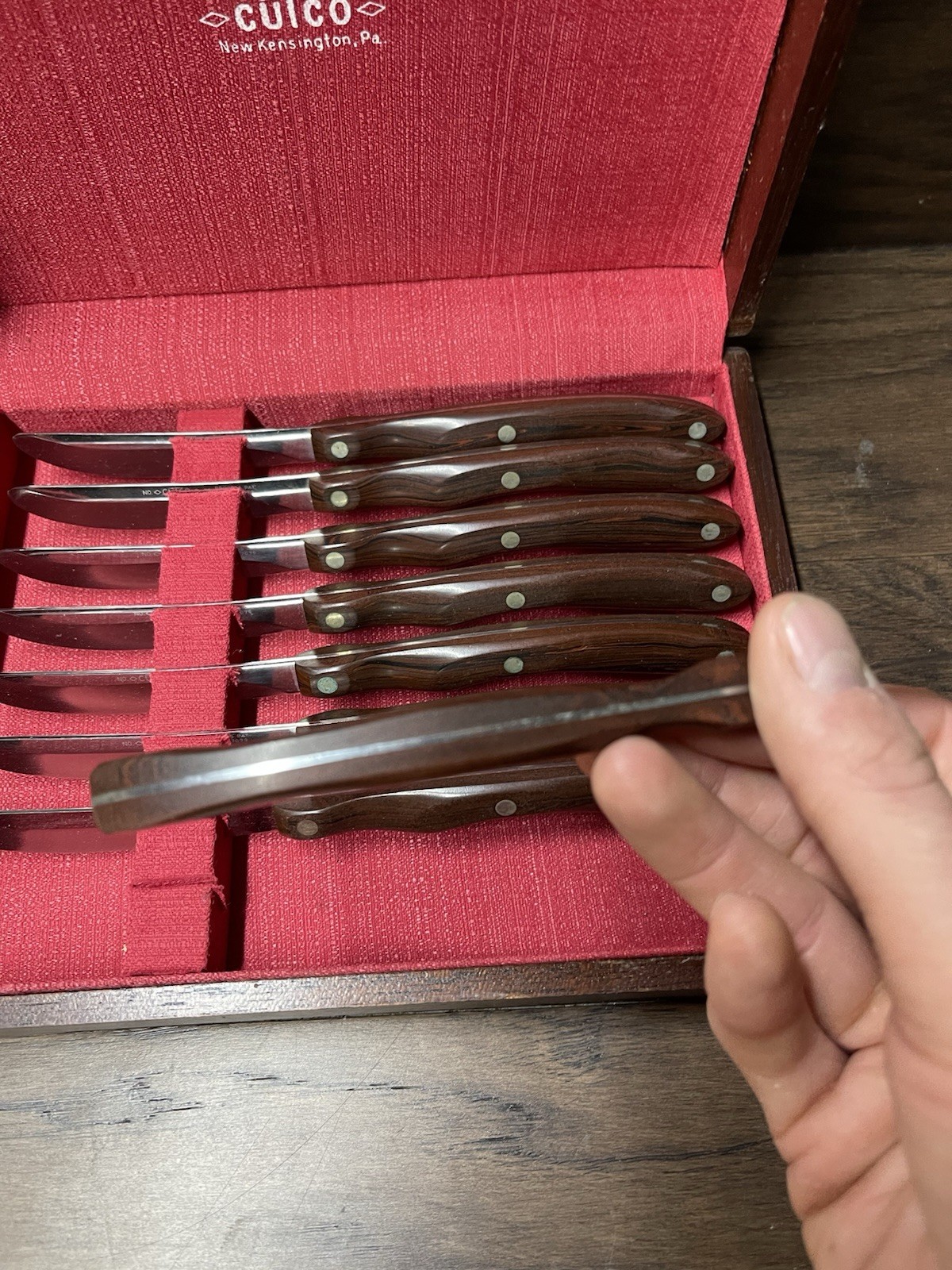 CUTCO BRAND MODEL 59 SMOOTH STEAK TABLE KNIVES SET OF 8 IN BOX 241 7079