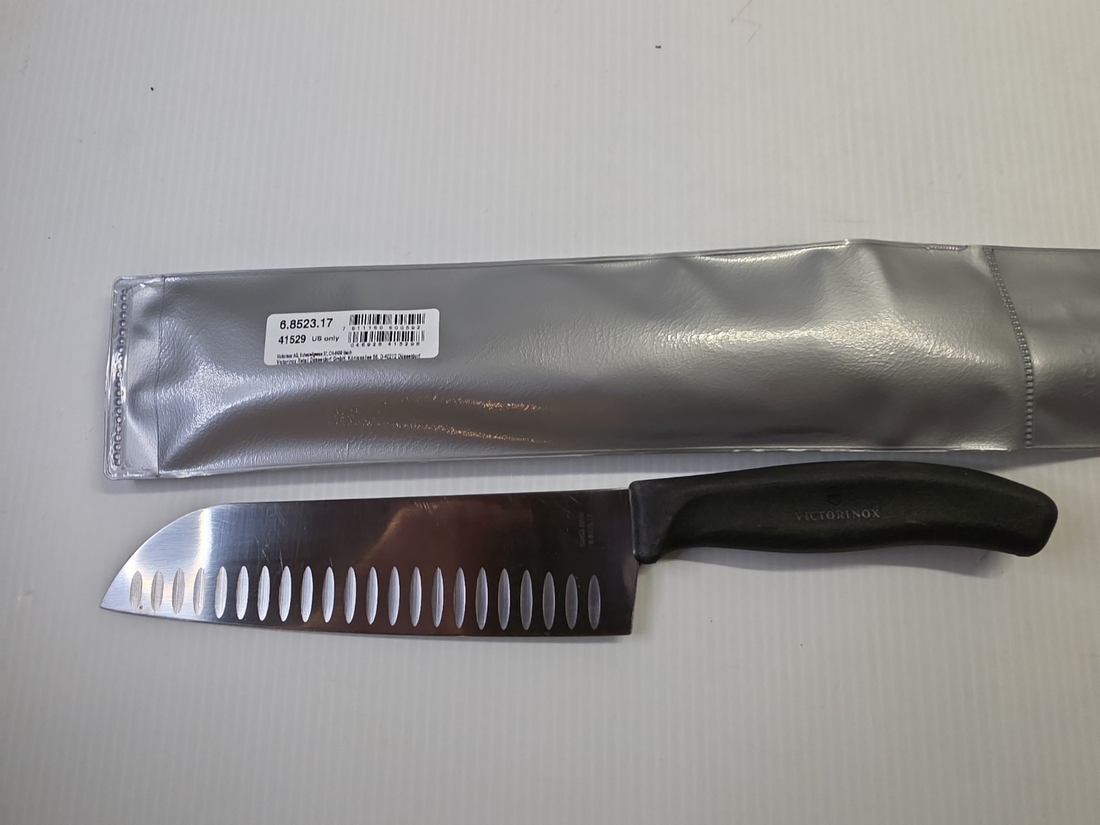 Victorinox Swiss Army 7 inch Santoku Knife # 41529 6.8523.17