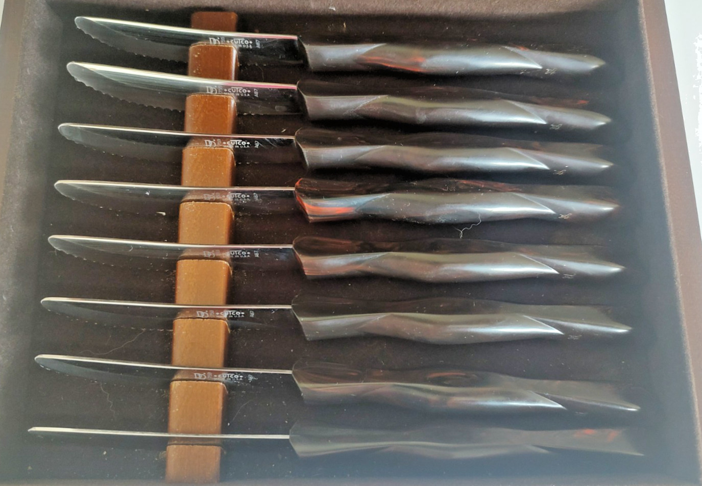VTG Set of 8 Cutco No. 1759 Serrated Steak Knives Brown Handle Wooden Box