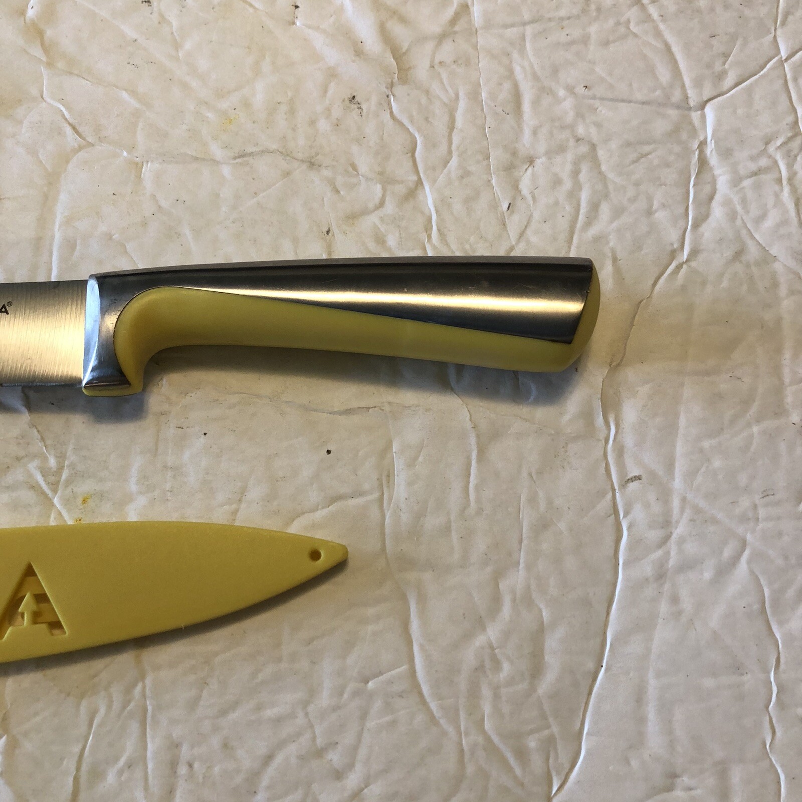 Skandia Knife 8.5” Inches With Yellow Blade Guard