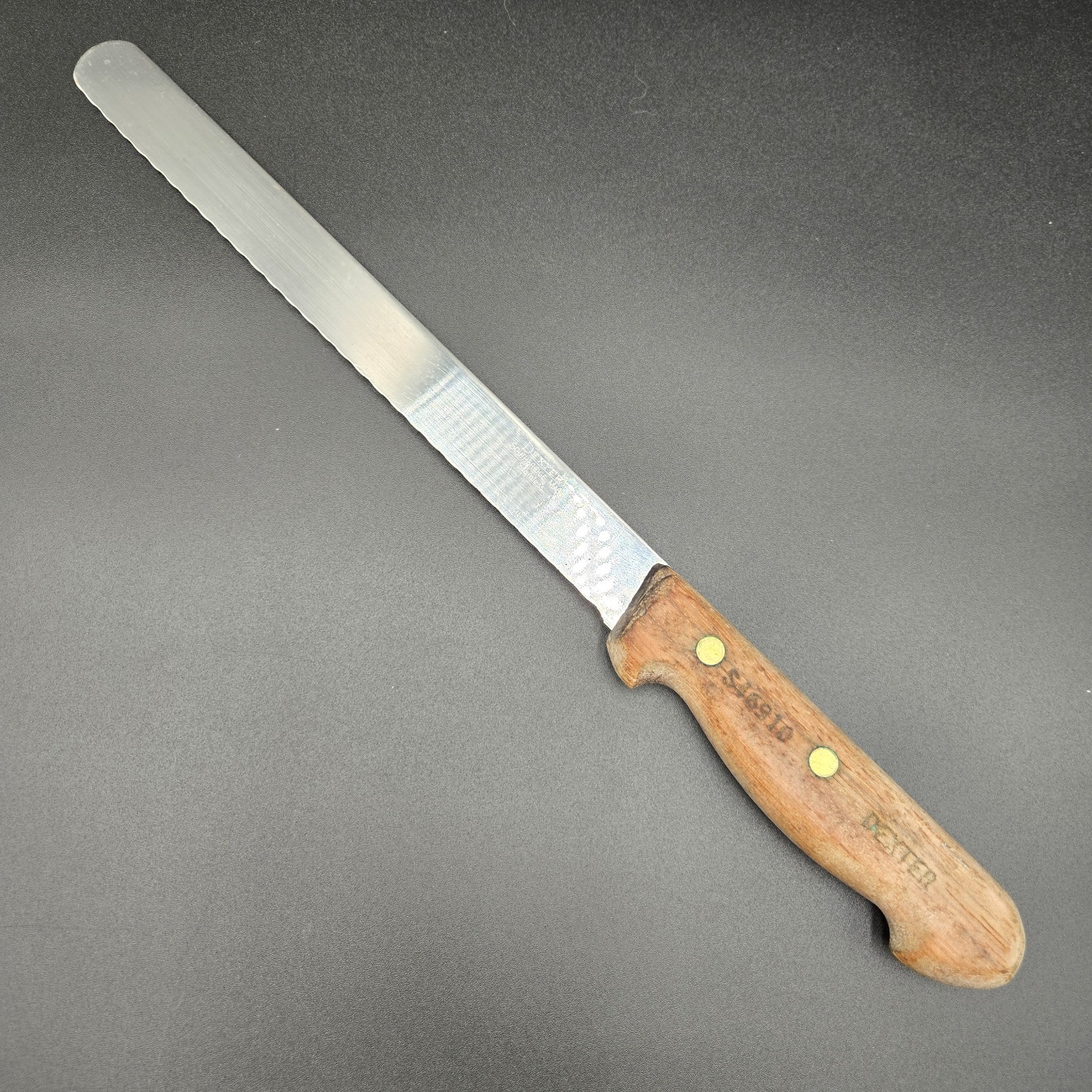 Vintage Bread Knife Dexter S46910 Stainless Steel Serrated 9.5″ Blade 3/4 Tang