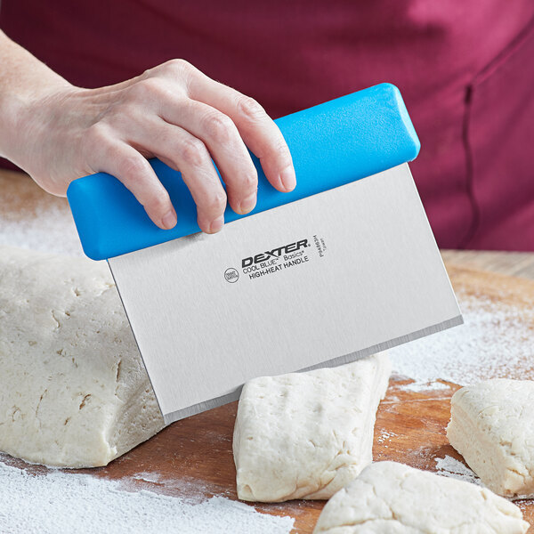Dexter-Russel Cool Blue 6″ x 4 5/8″ High High Heat Dough Cutter/Scraper