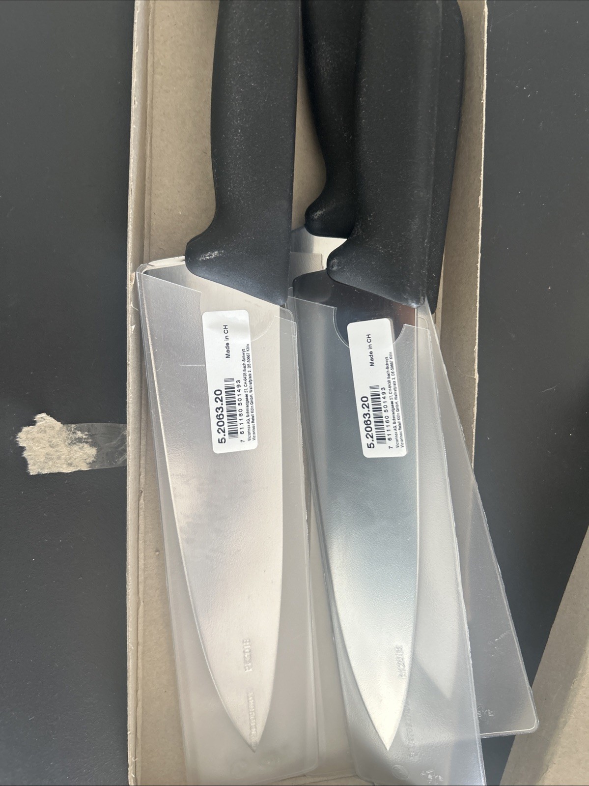 Victorinox Swiss Army 5.2063.20 Black Fibrox Pro Straight Chef Kitchen Knife 8″