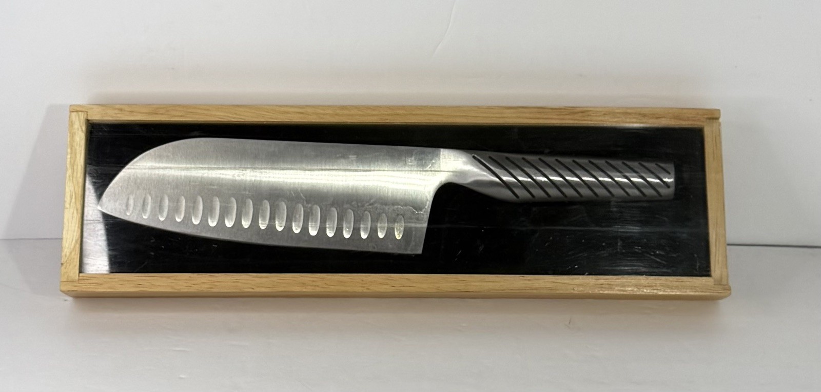 Santoku Knife 7″ Blade Japanese Stainless Steel in Wood Box Used