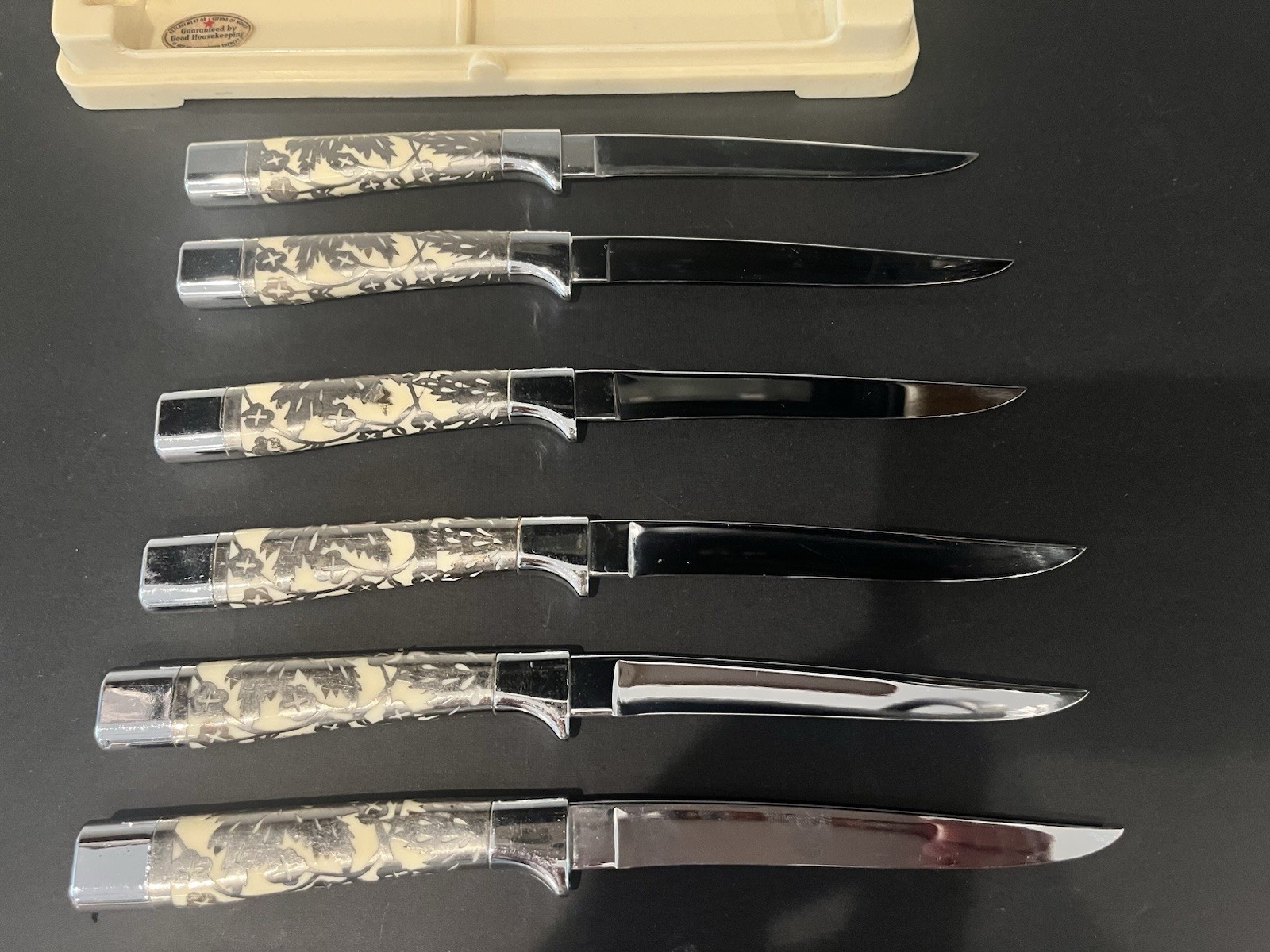 Vintage Steak Knives 6Pc Set Carvel Hall by Briddell With Case