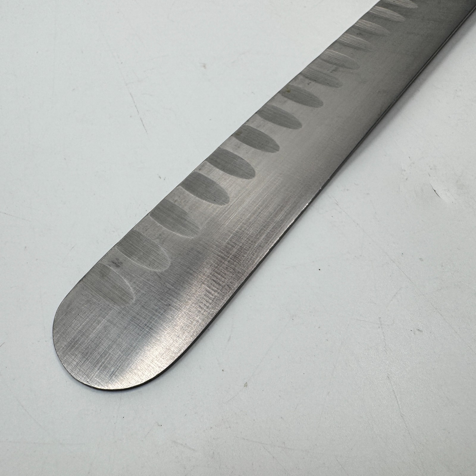 Messermeister Solingen Germany 10″ Serrated No Stain Knife 2696-10