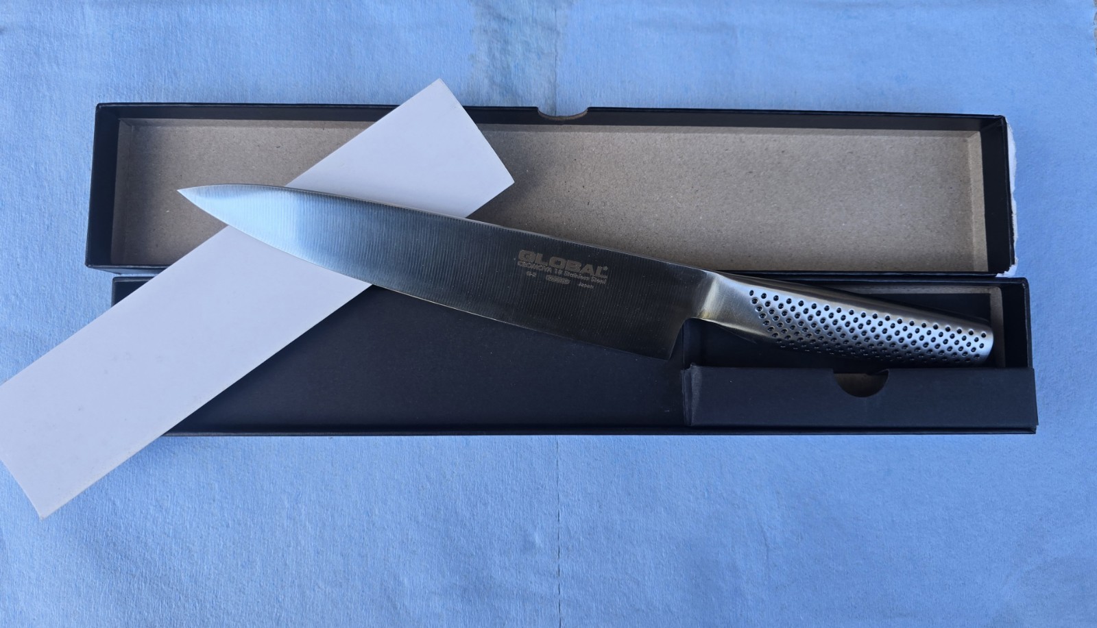 Global 8″ Classic Stainless Steel Chef Knife – G2 Kitchen Cooking Knife
