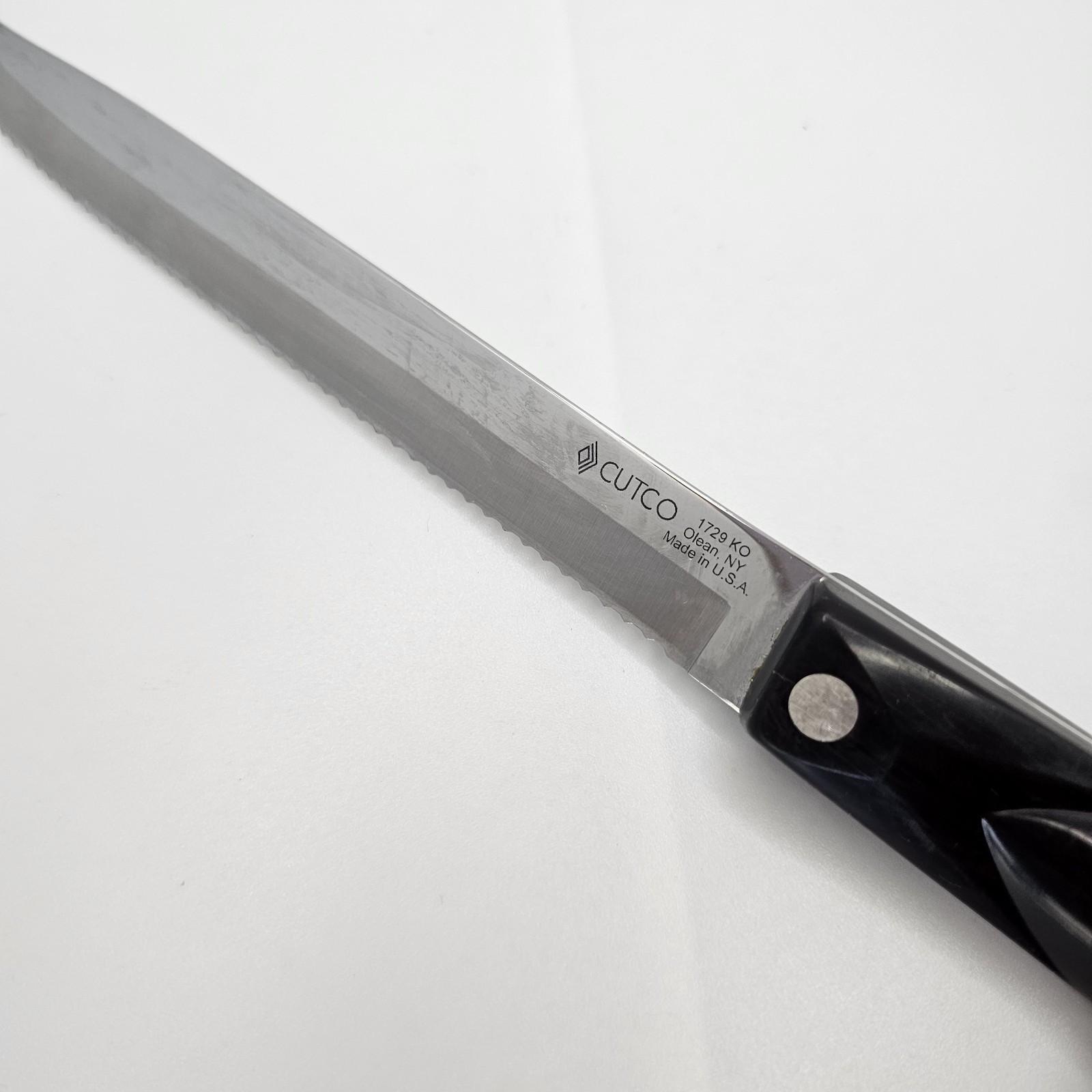 Cutco 1729 JI Petite Carver Knife – Classic Dark Brown Serrated