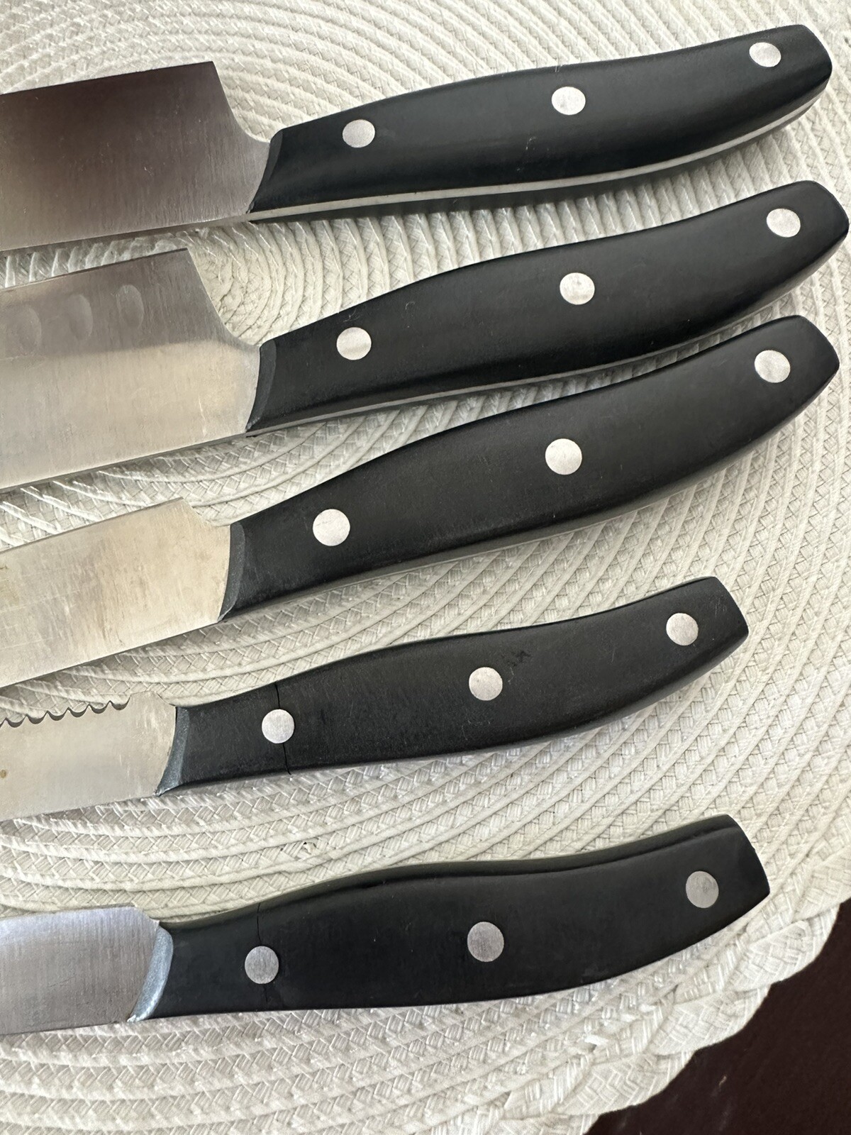 J.A. Henckels 5 Piece Hi Definition Self-Sharpening Knife Block Set Fine Edge