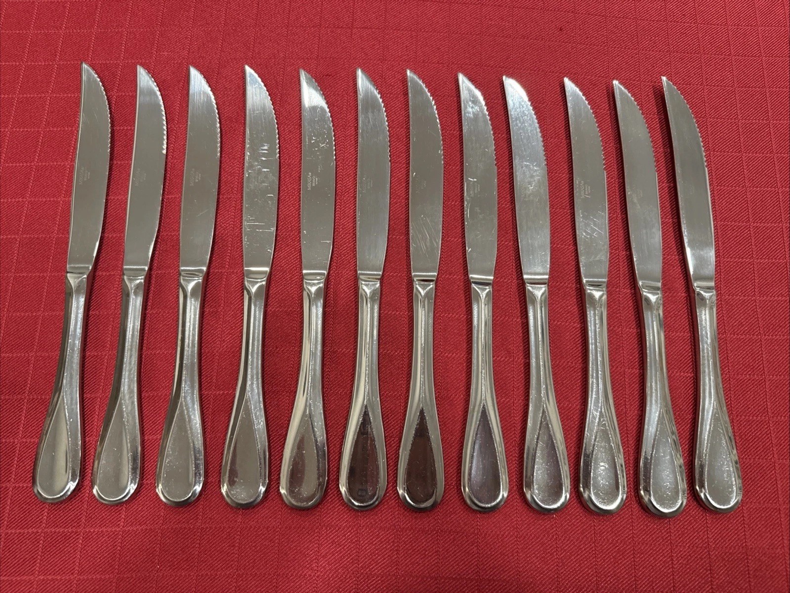 BRAVO Stainless By Mikasa Vietnam 18/10 Glossy Set Of 12 Steak Knives 9 3/4”
