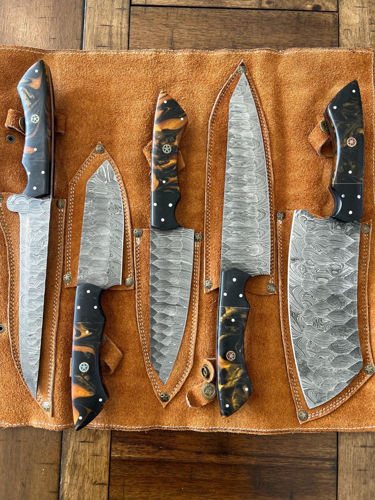 CUSTOM HANDMADE DAMASCUS HAMMERED 5 PIECES CHEF SET RESIN HANDLE & LEATHER BAG