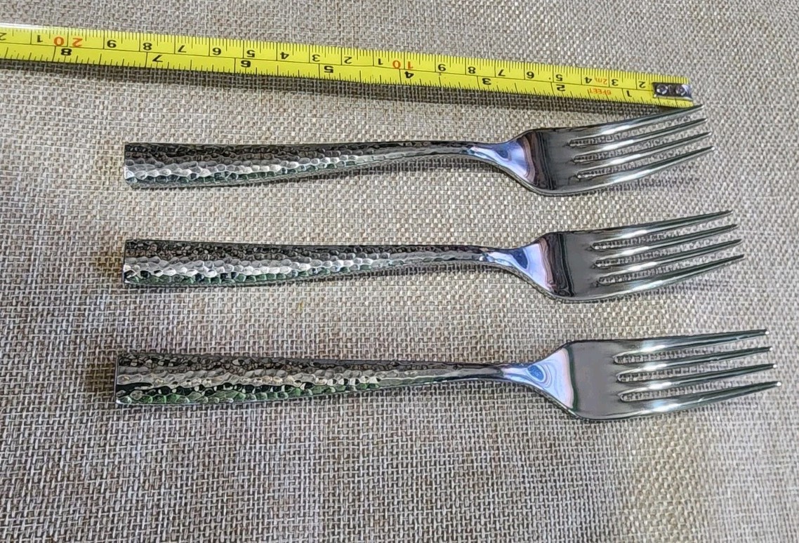 LOT OF 3 VIETNAM🇻🇳 TOWLE c2012 TEXTURE HAMMERED “7” STAINLESS SALAD FORKS🥗🍅