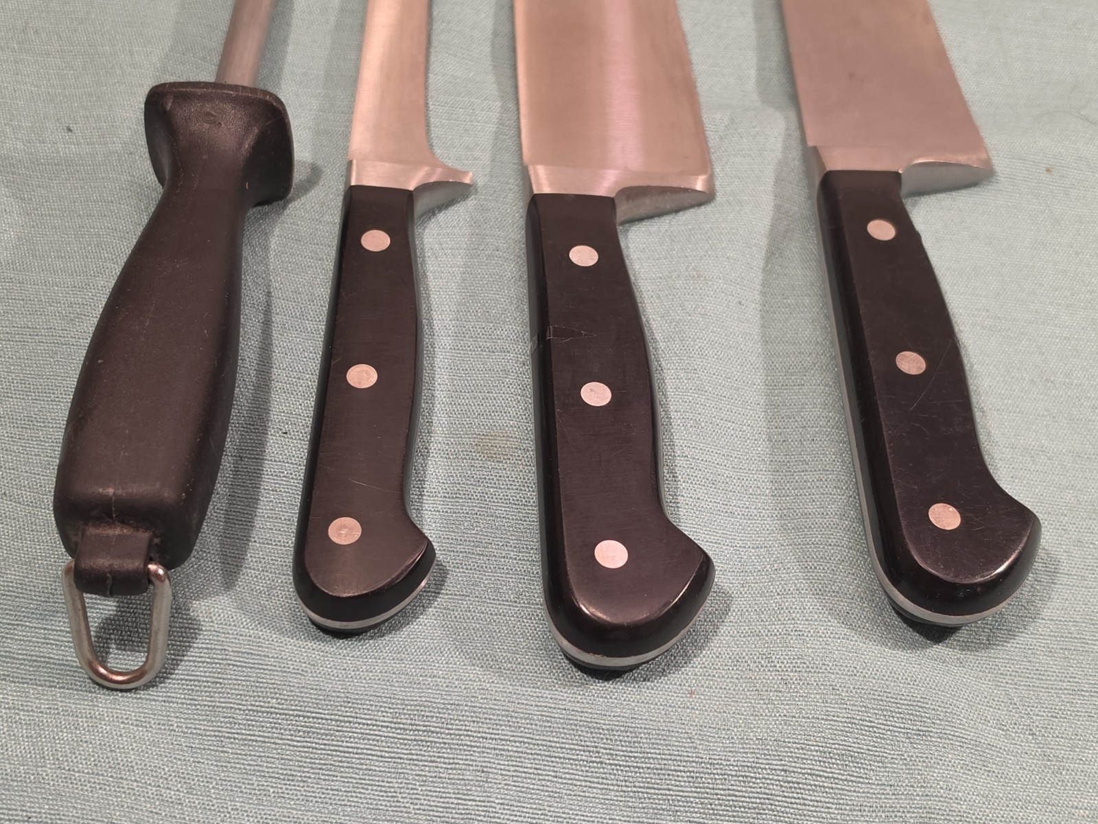 WUSTHOF 3 Knives & Sharpner 4582 20cm 4602 14cm Germany Read All.