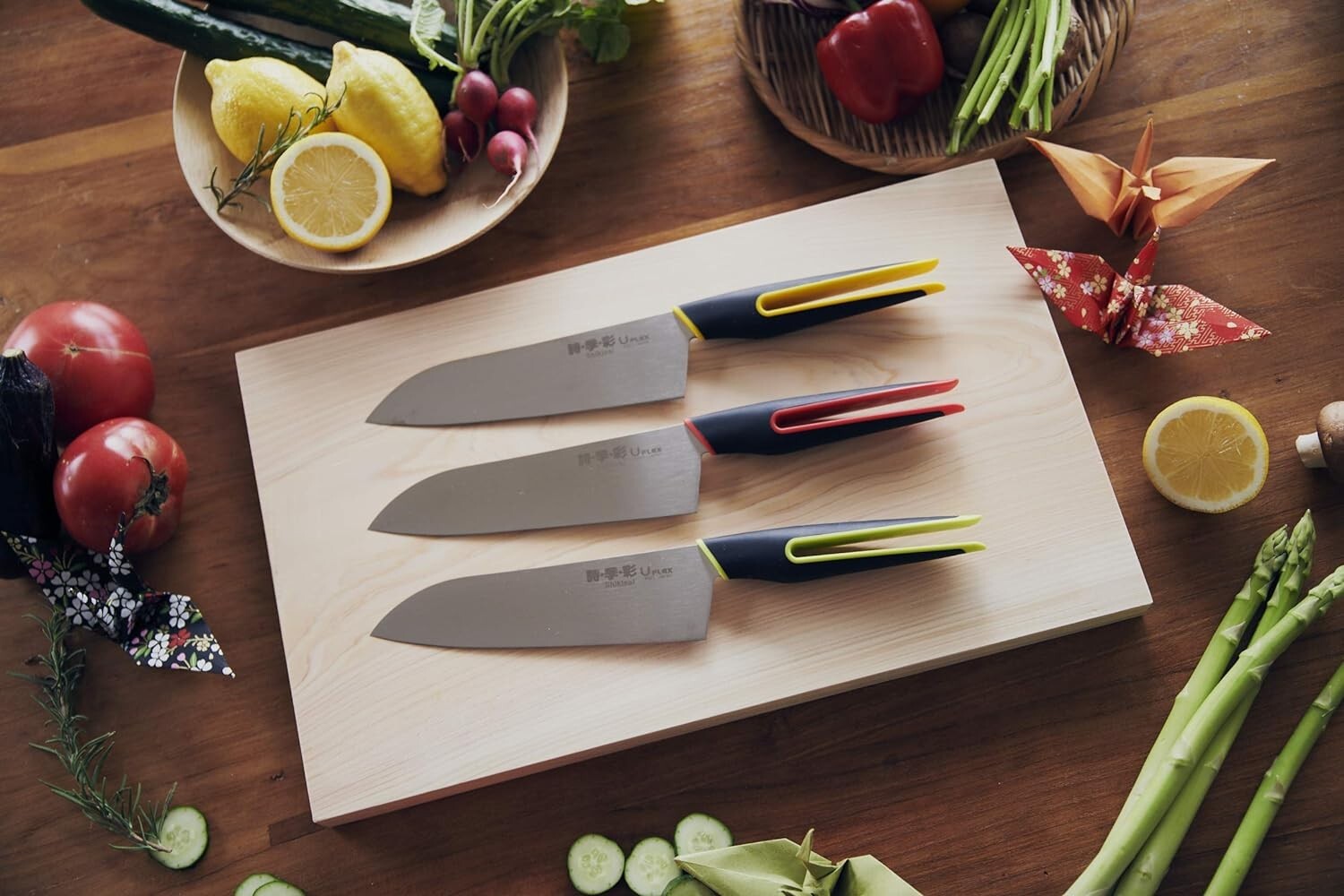 Shikisai 6.3 Inch (160mm) Japanese Santoku Knife Made In Japan, Ergonomic Yellow