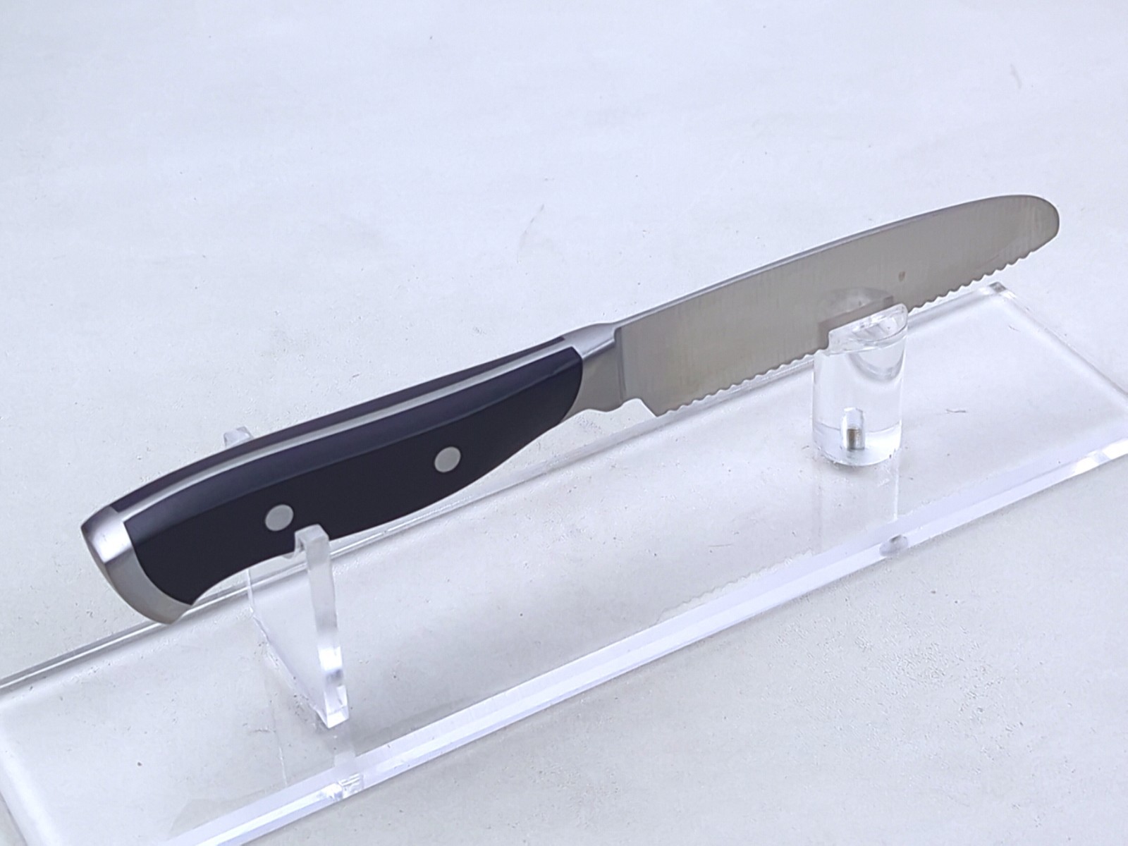 Chicago Cutlery ARMITAGE 4.2″ Serrated UTILITY Knife, Stainless Blade, Full-Tang
