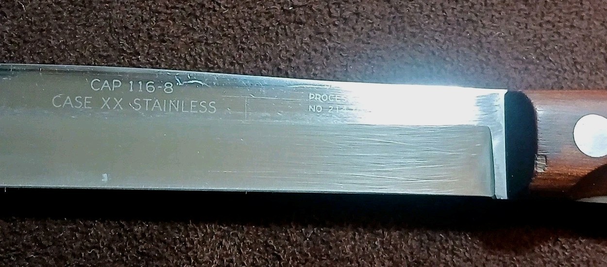 CASE XX Stainless Cap 116-8″ Carving Knife, W/ Wood Figer Groove Handle U.S.A.