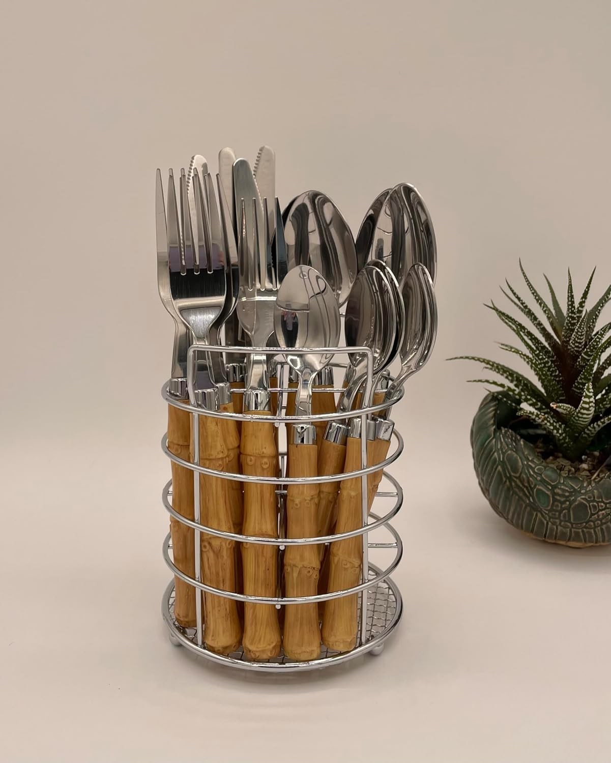 Bamboo Stainless Steel Cutlery Set with Naturalistic Bamboo Handles 16 Pieces