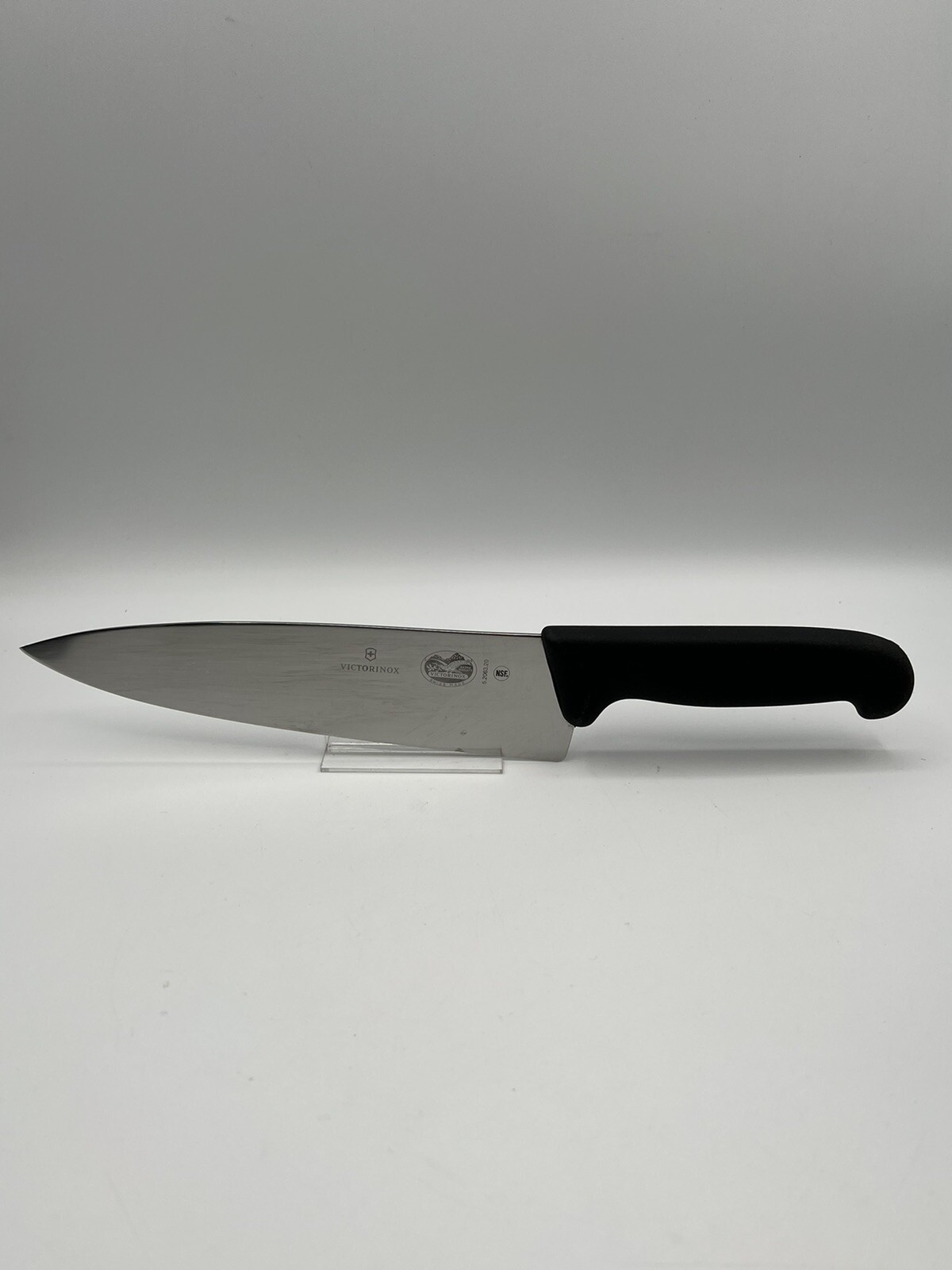 Victorinox Swiss Made Fibrox Pro Chef’s Knife, 8-Inch 5.2063.20