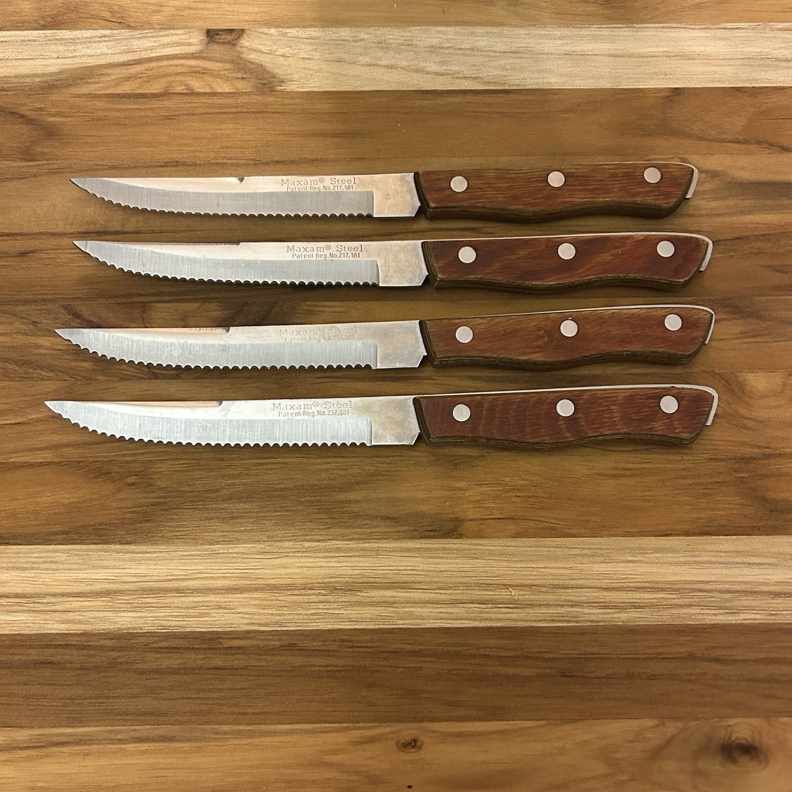 Vintage Maxam Set of 5 Serrated Steak Knives Wooden Handles Stainless Full TANG