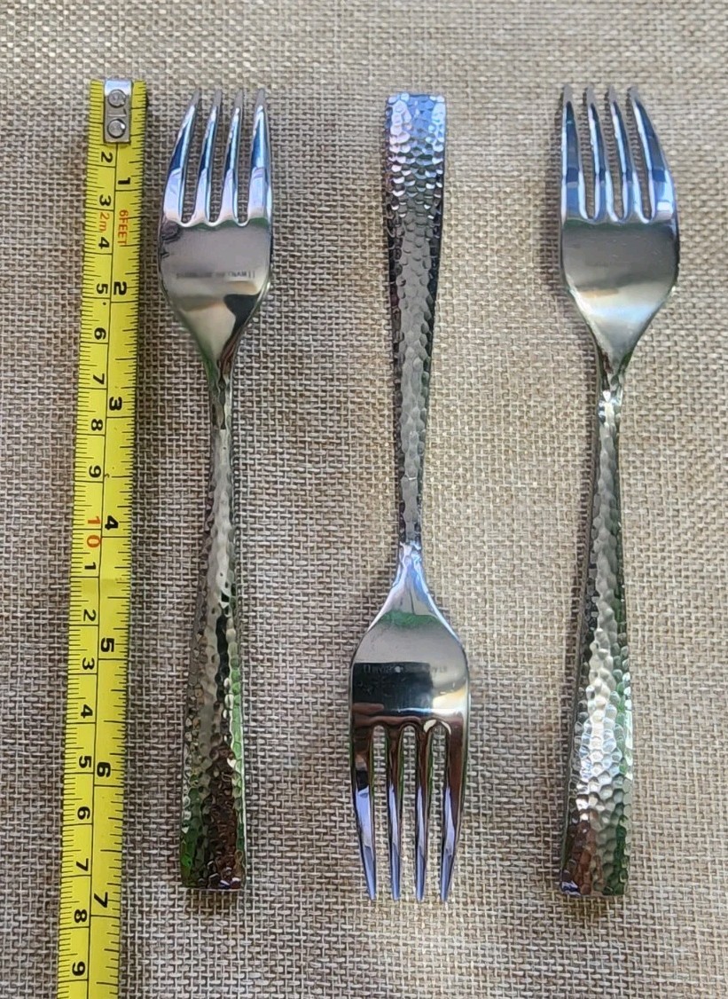 LOT OF 3 VIETNAM🇻🇳 TOWLE c2012 TEXTURE HAMMERED “7” STAINLESS SALAD FORKS🥗🍅