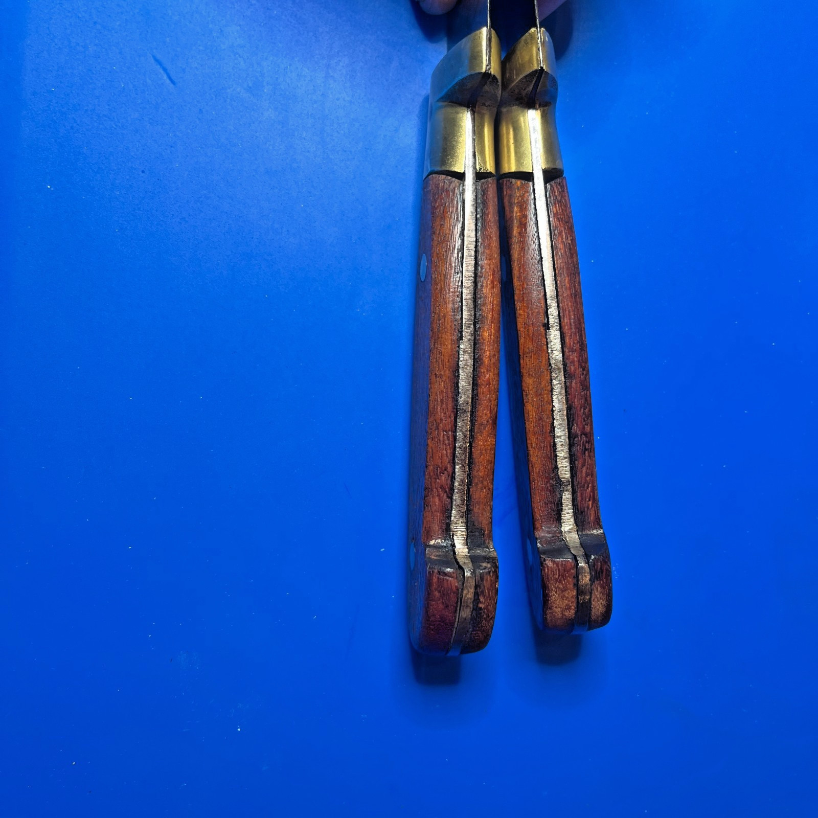 Vintage Restaurant La Cabaña Fixed Blade Knives – Set of 2 – Wood Handle & Brass