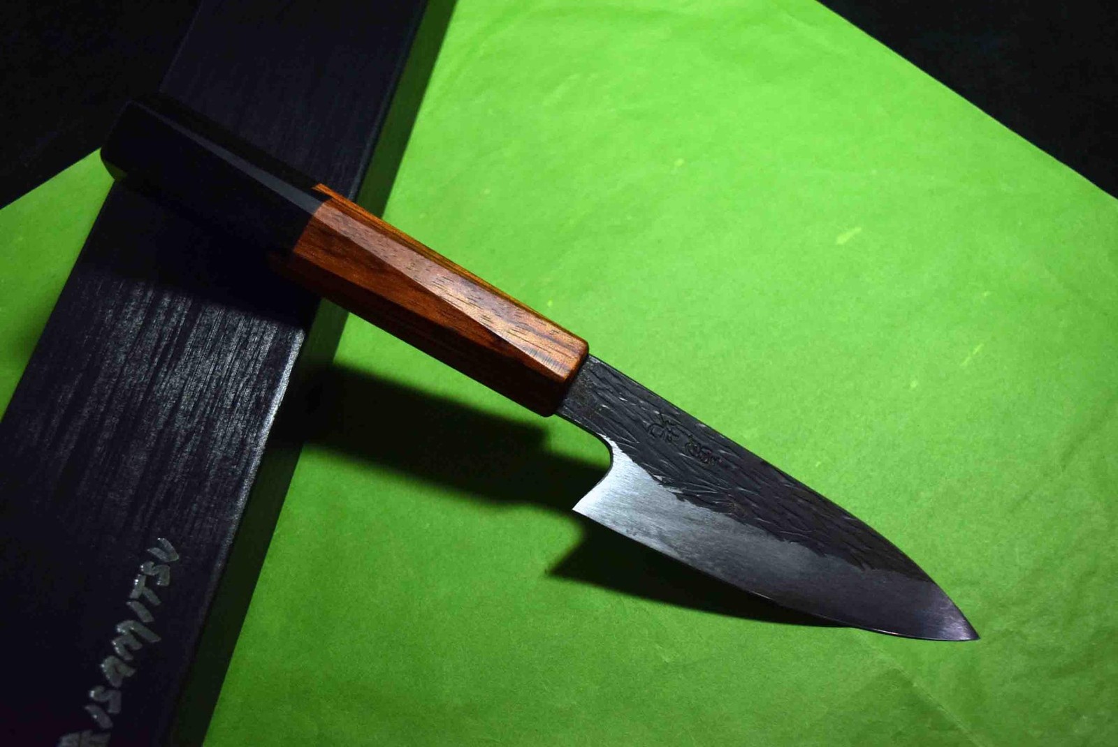 ●Japanese Chef Knife Isamitsu White 1 Stainless Cladding Black Petty 90mm 3.02