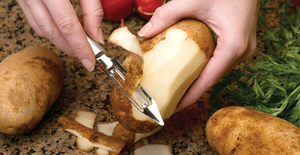 Rada Vegetable Peeler 1 3/4″ swivel blade, DR132 USA made kitchen sharp carded